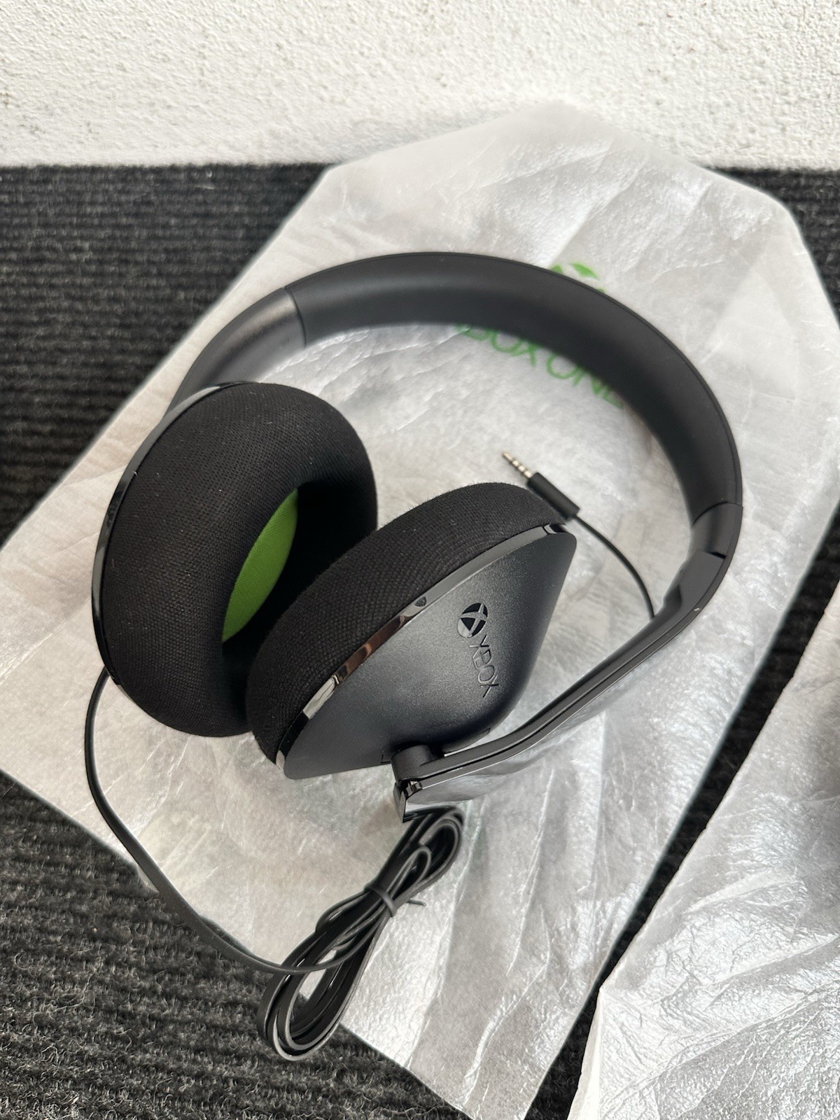 Lot Of 8 Microsoft Xbox One Stereo Headset Wired 3.5 mm Jack New No Box