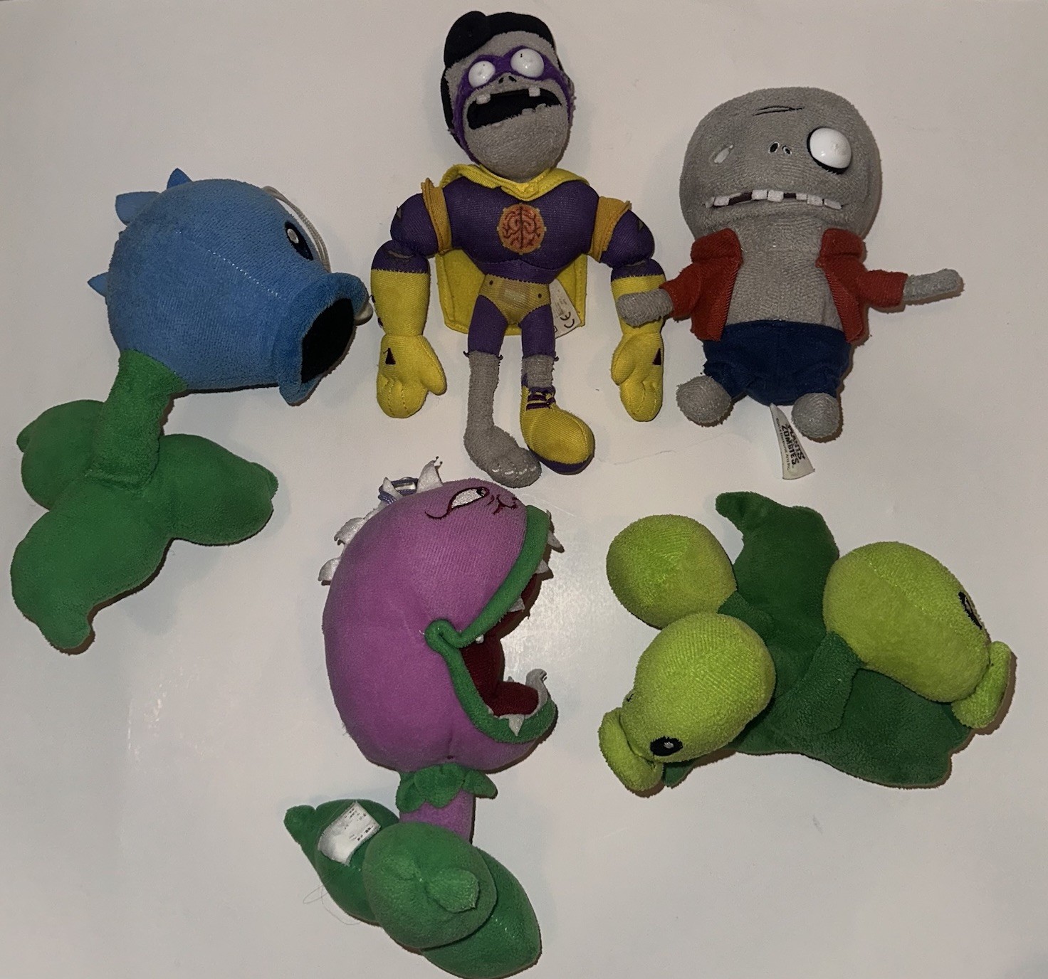 Plantz Vs Zombies Plush Bundle: GW2 Jazwares, Imp, Peashooter, Chomper