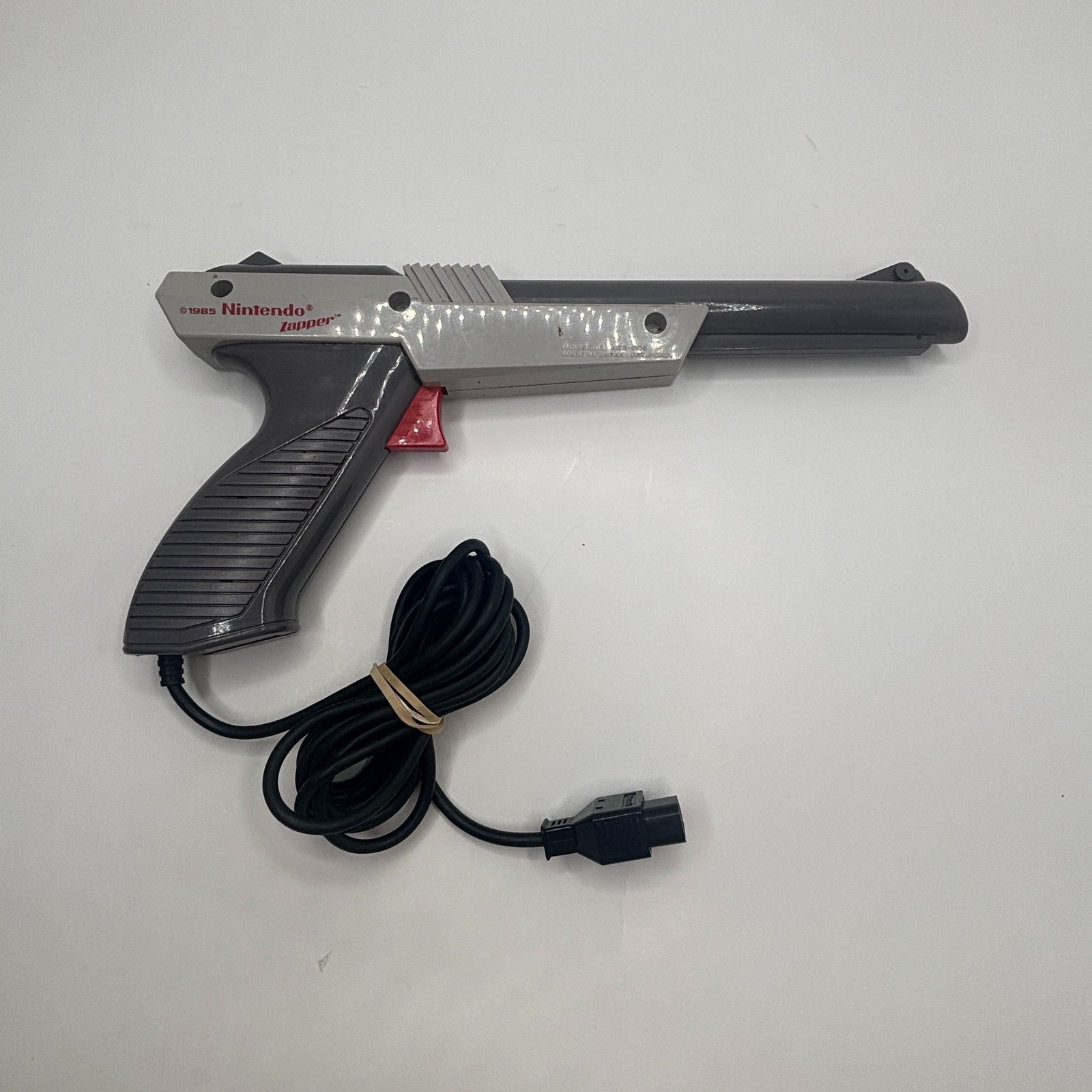 OEM Gray Nintendo Entertainment System Zapper Light Gun NES Controller NES-005