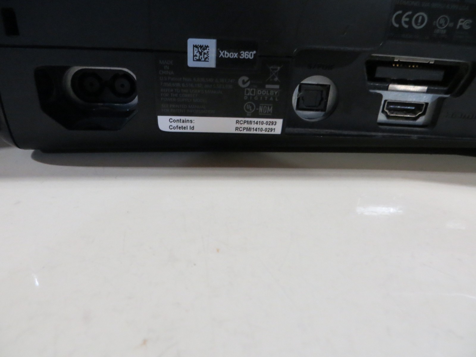 Microsoft Xbox 360 E 4GB Console Gaming System Only Glossy Black 1538