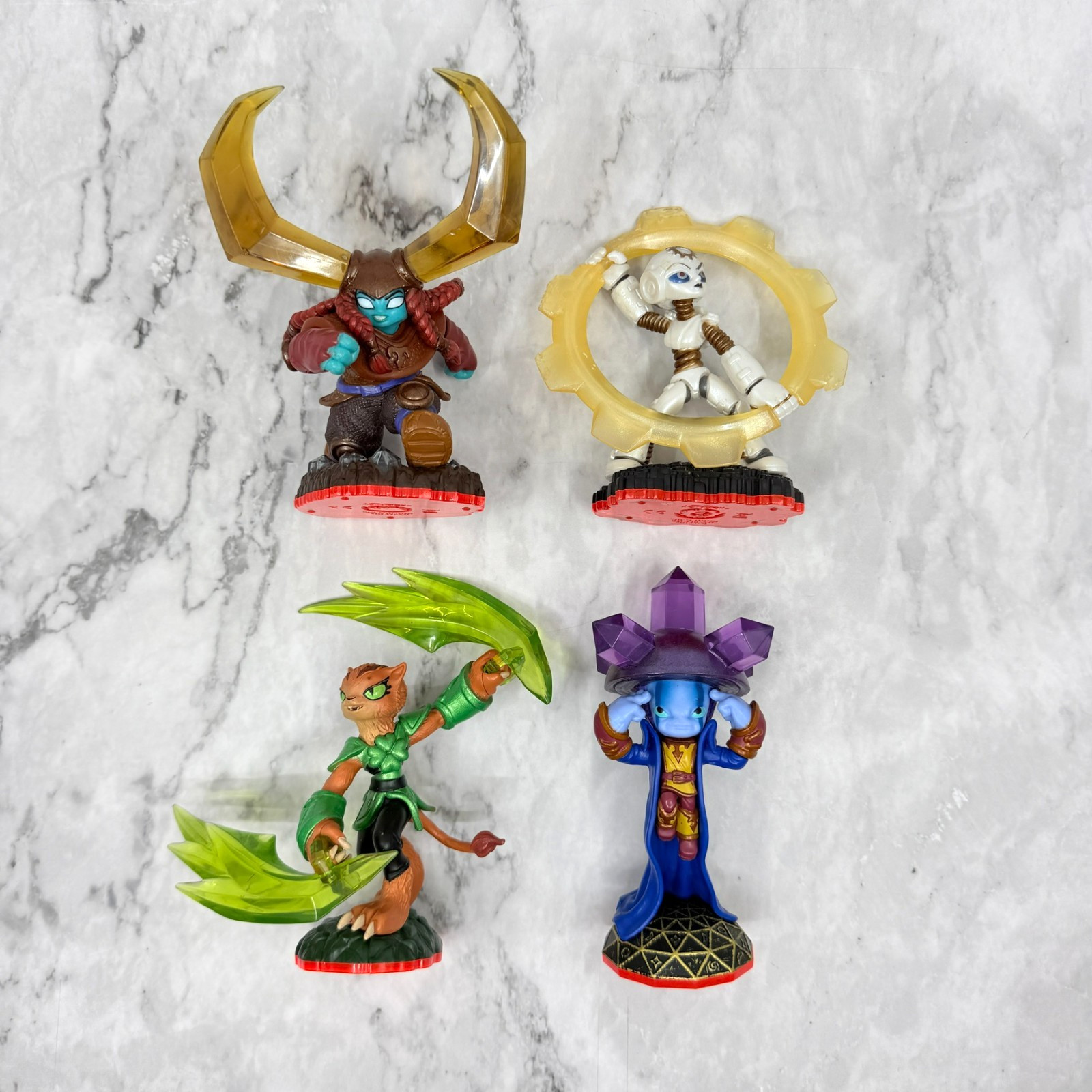Skylanders Lot 26 Figures Crystals + 2 Cases Trap Team Trap Masters Tested READ