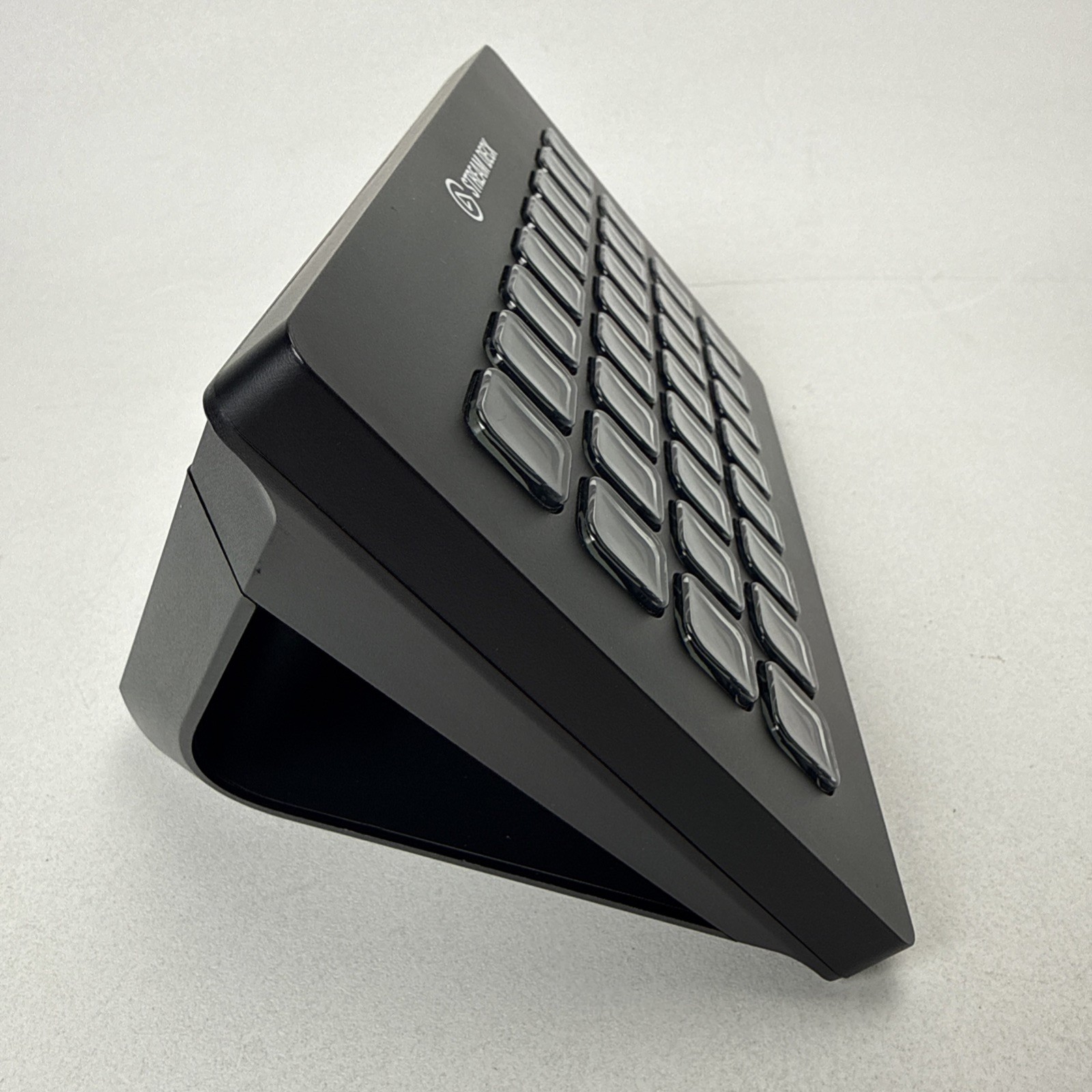 Elgato Stream Deck XL 32-Key Macro Controller Stand USB-C Cable Tested Works