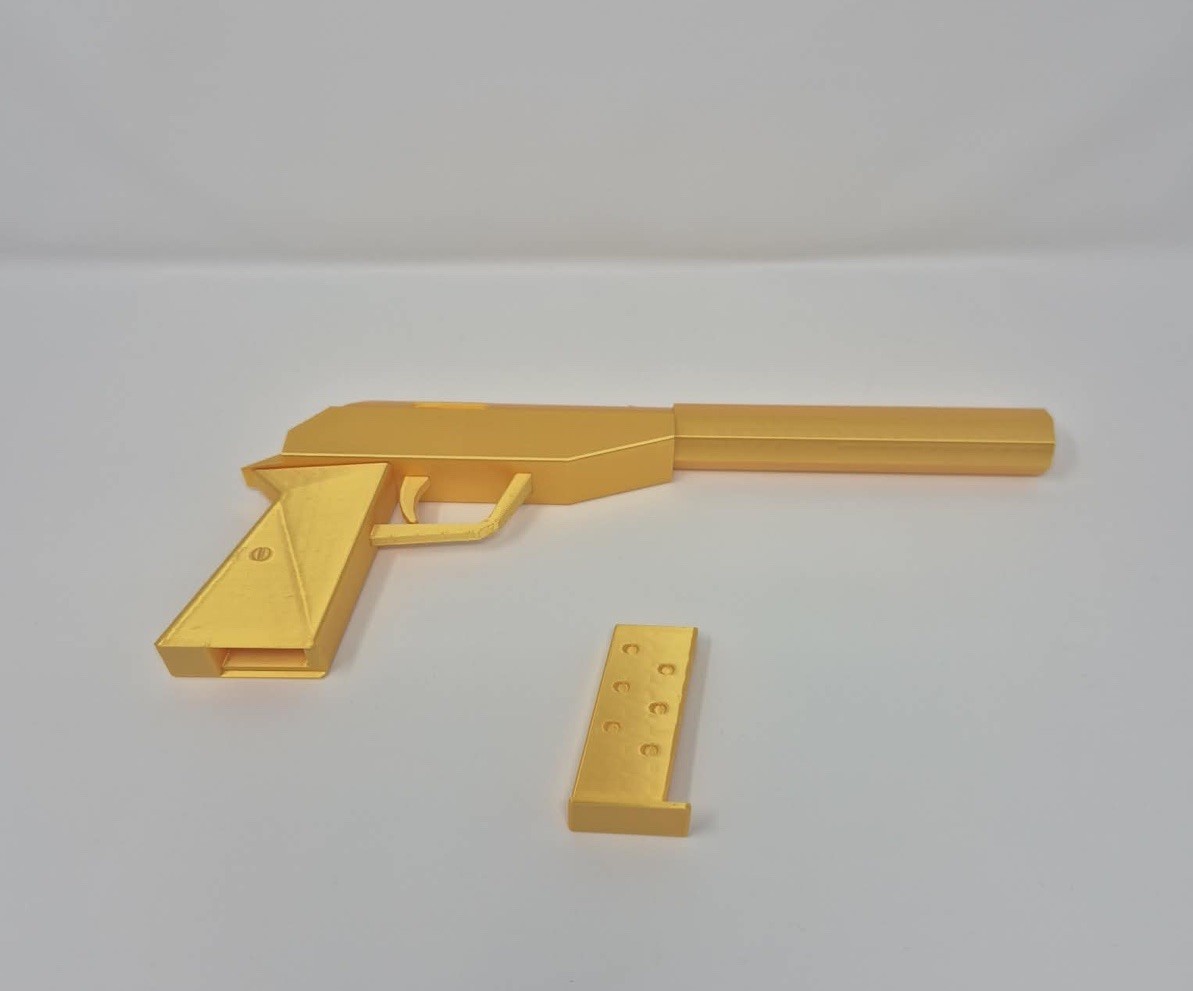 GoldenEye 007 PP7 Golden Gun Replica – Full-Size Nintendo 64 Cosplay Prop