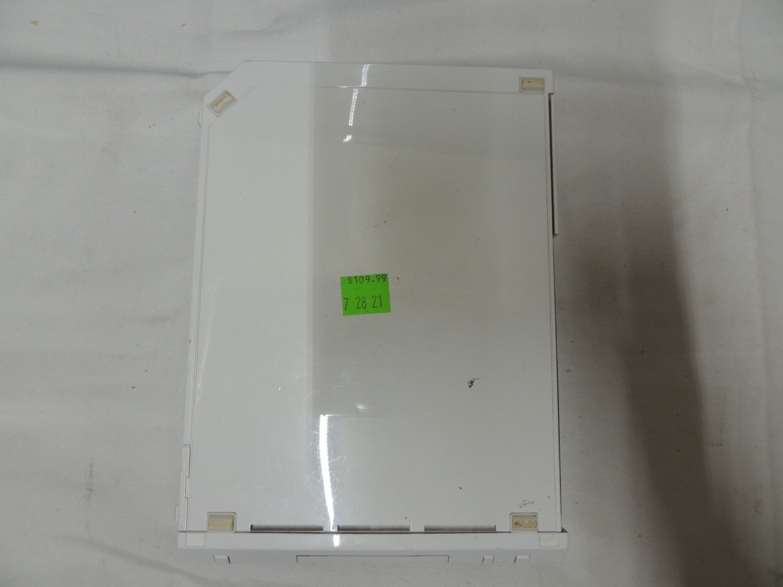 Nintendo Wii – RVL-001 White Bundle #21 NO CHARGER OR AV CABLE