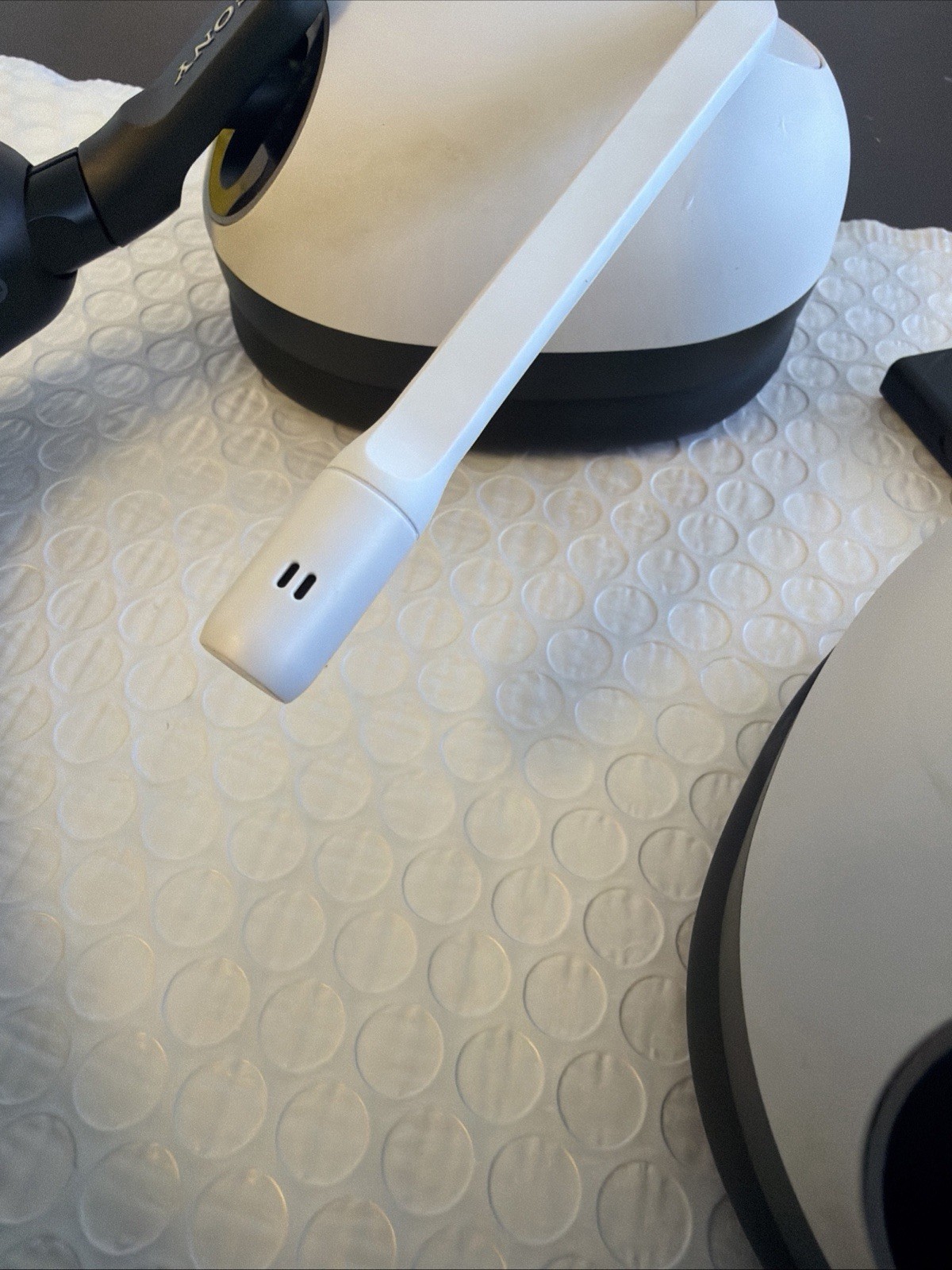 Sony INZONE H9 Wireless Noise Cancelling Gaming Headset White WH-G700