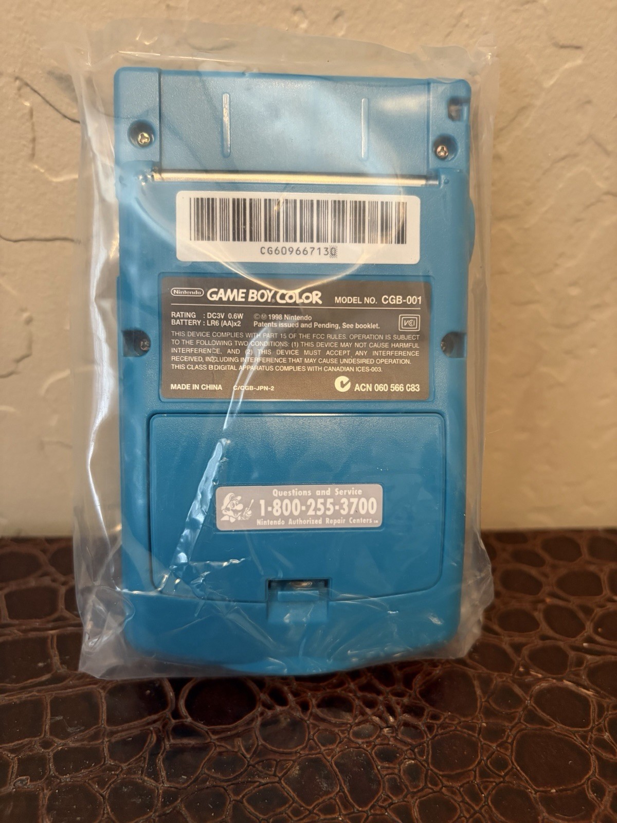 New In Box – Nintendo Game Boy Color Handheld Game Console – Teal