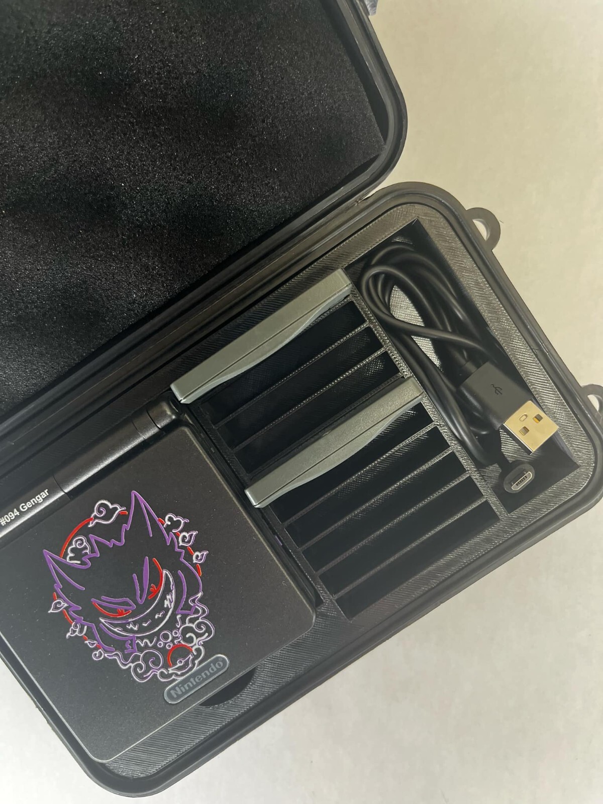 Protective Carrying Case for Gameboy Advance SP | SENAC LLC | Holds 13 Games