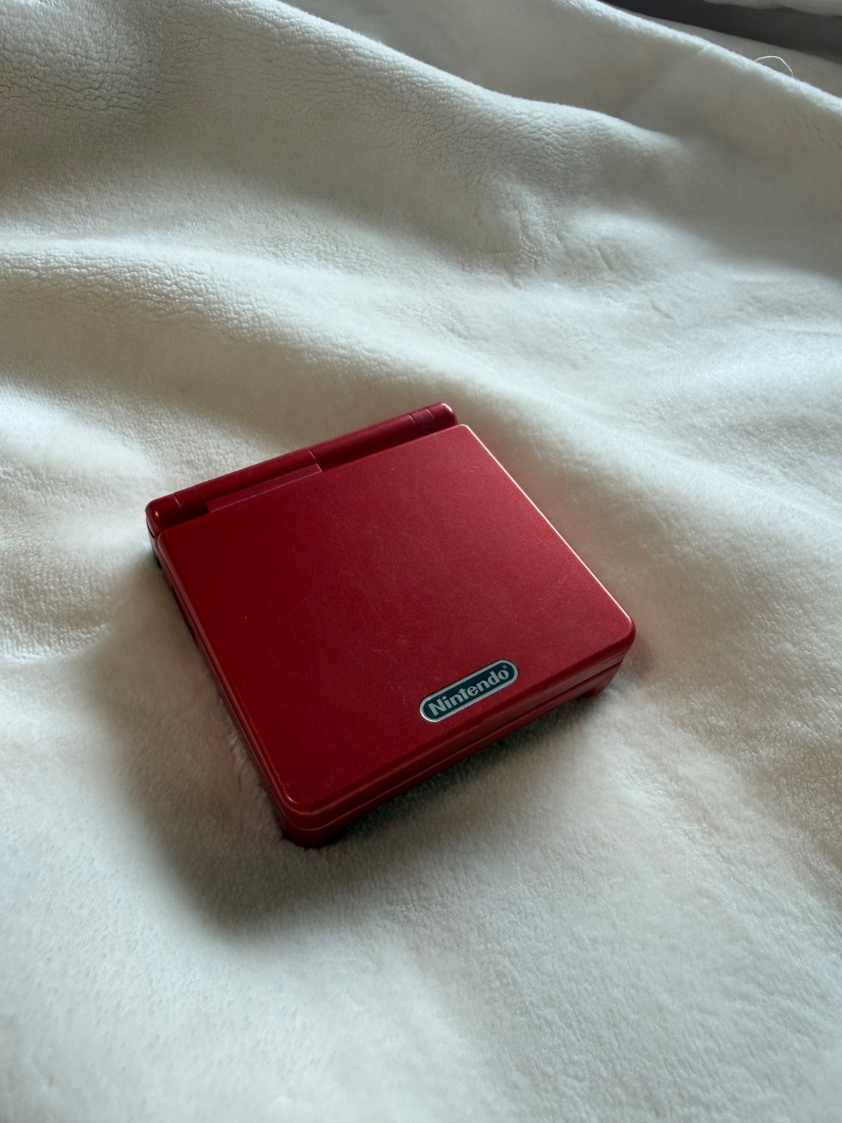 Nintendo Game Boy Advance SP Handheld System – Flame Red + Games