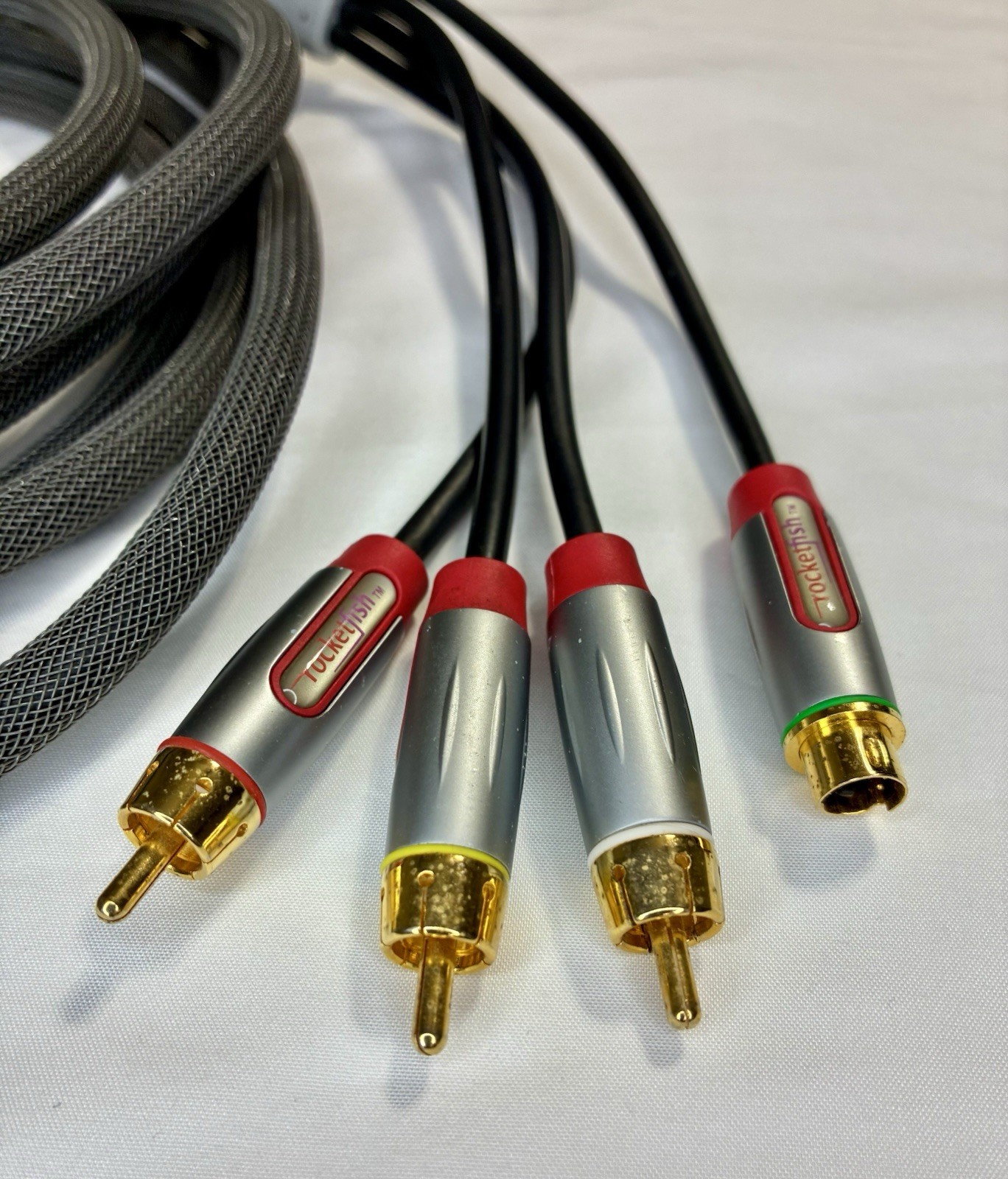 Rocketfish Component AV Cable RCA Audio/Video Proprietary Game Console Connector