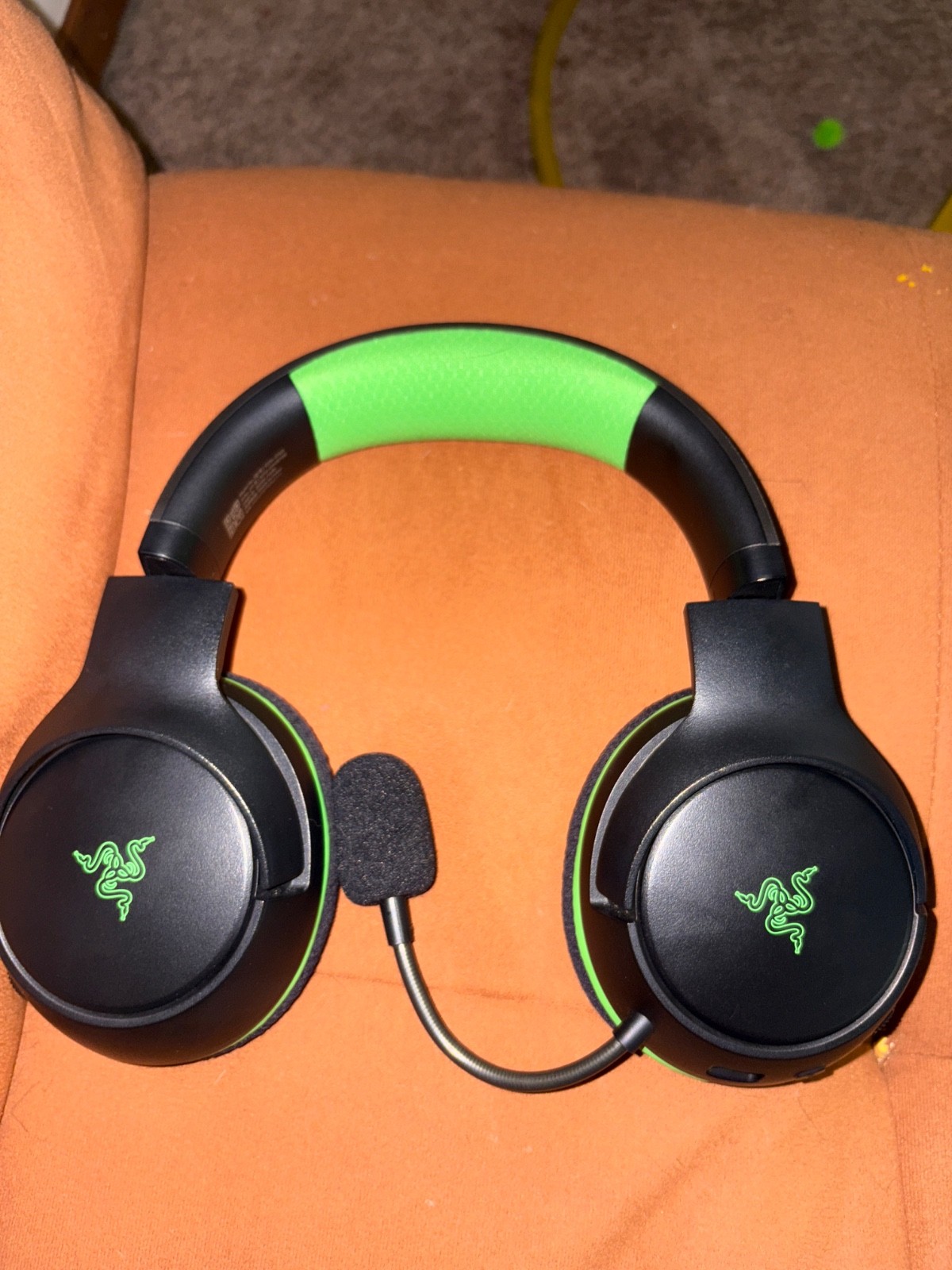 Red and black Xbox headset, best sound boost headset without charger
