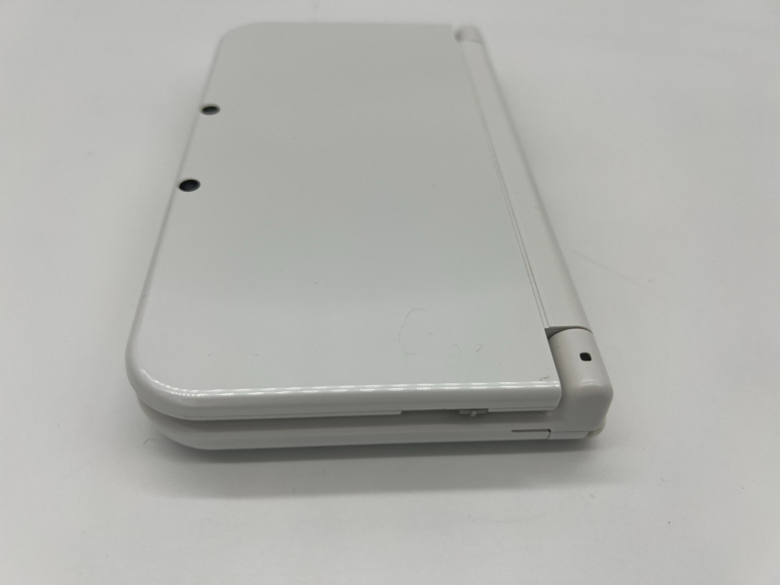 Nintendo 3DSLL Pearl White + Stylus & Charger (Japanese)