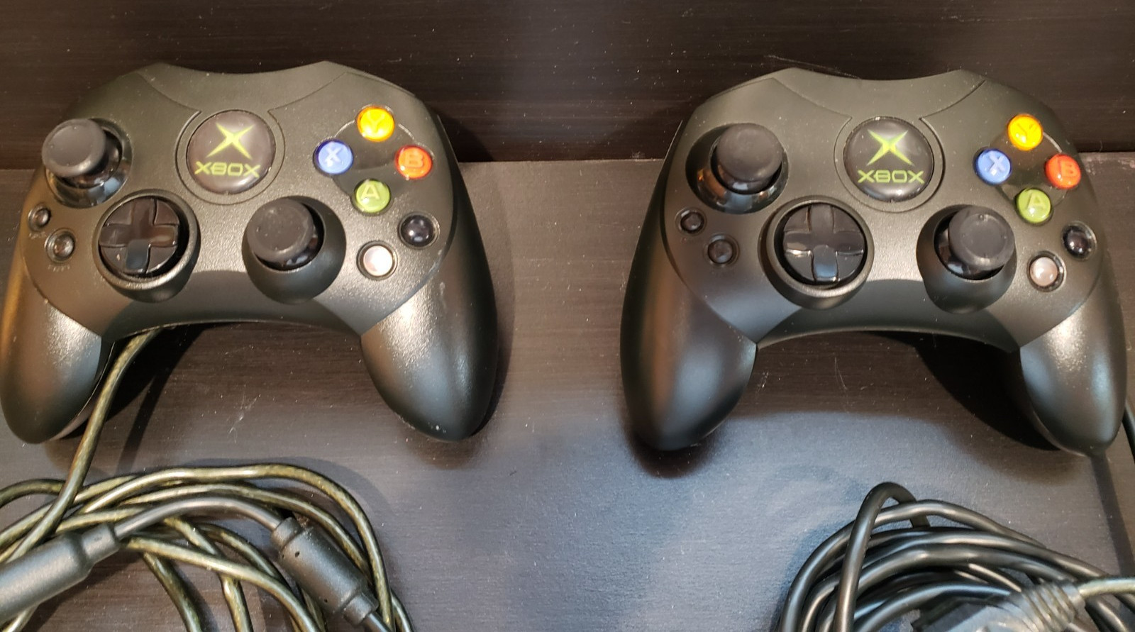 2 Xbox Microsoft Corded Controllers – S Type – Breakaway 9 ft. cords – X08-69873