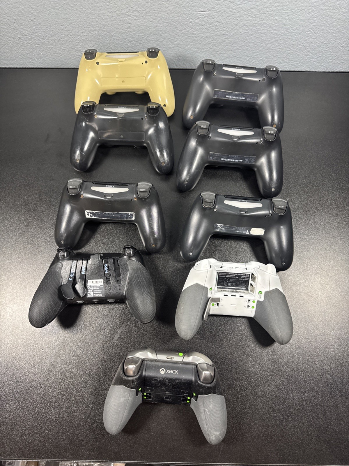 Lot Of 9 Various Colors Defective PS4/xbox One Elite Contollers Stick Drift