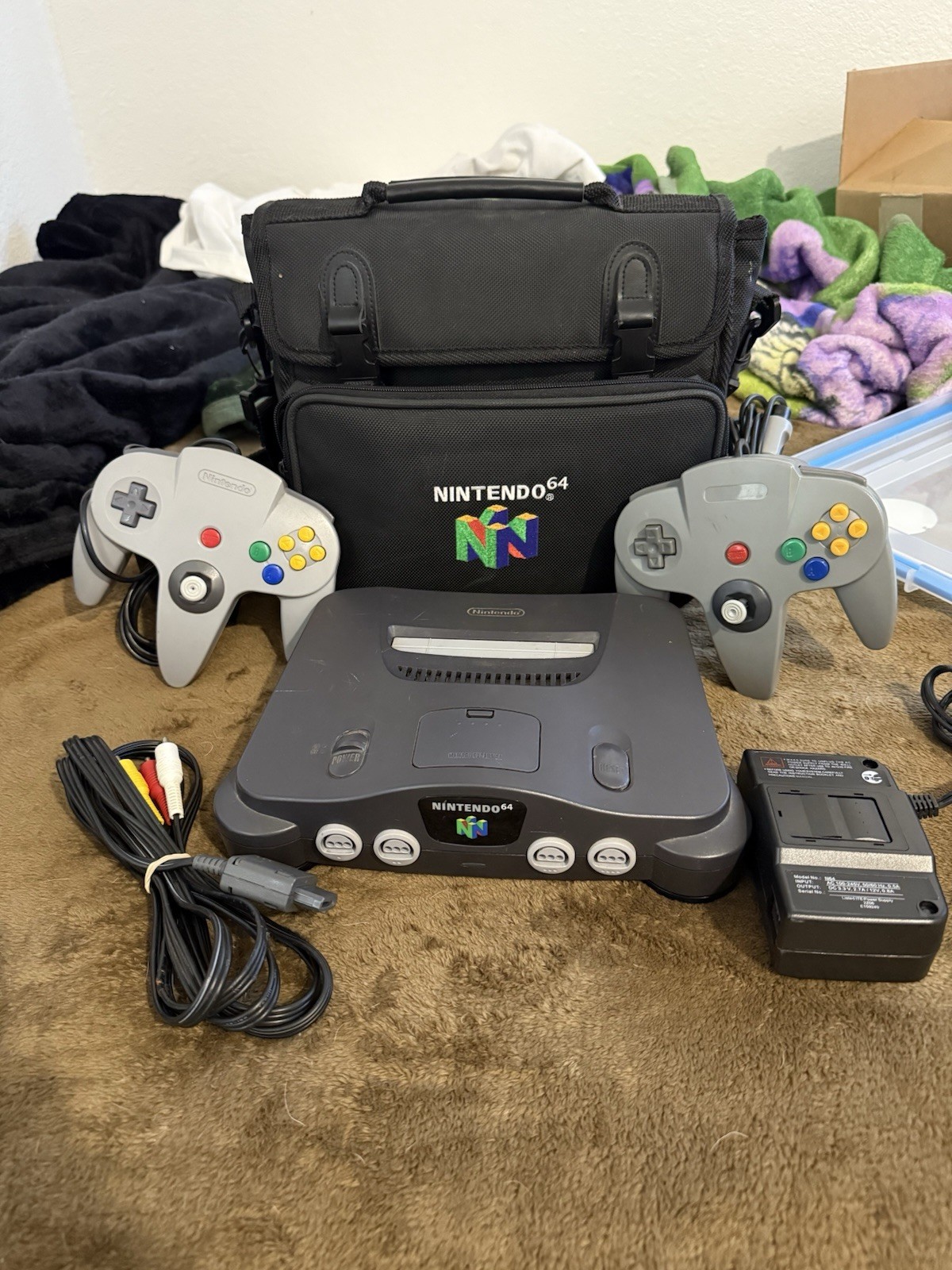 Nintendo 64 Console Bundle with Official Carrying Case All Tested