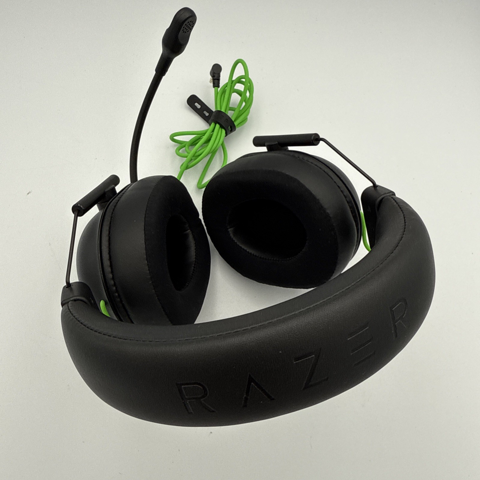 Razer BlackShark V2 Wired Gaming Headset – THX Spatial Audio – Tested Working