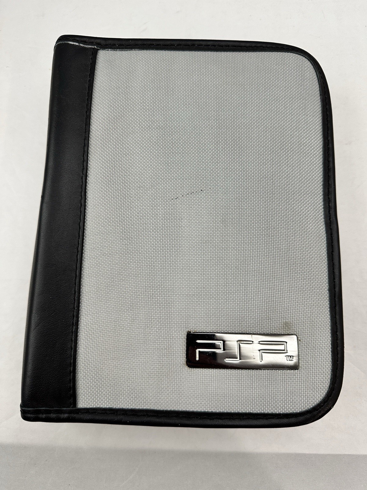 Sony PSP Playstation Deluxe Travel Carry Case Gray Storage Bag