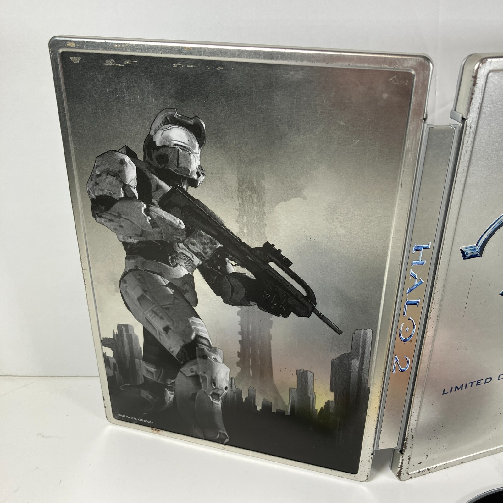 Halo 2: Limited Collector’s Edition Xbox Disc + Steelbook Case + Inserts