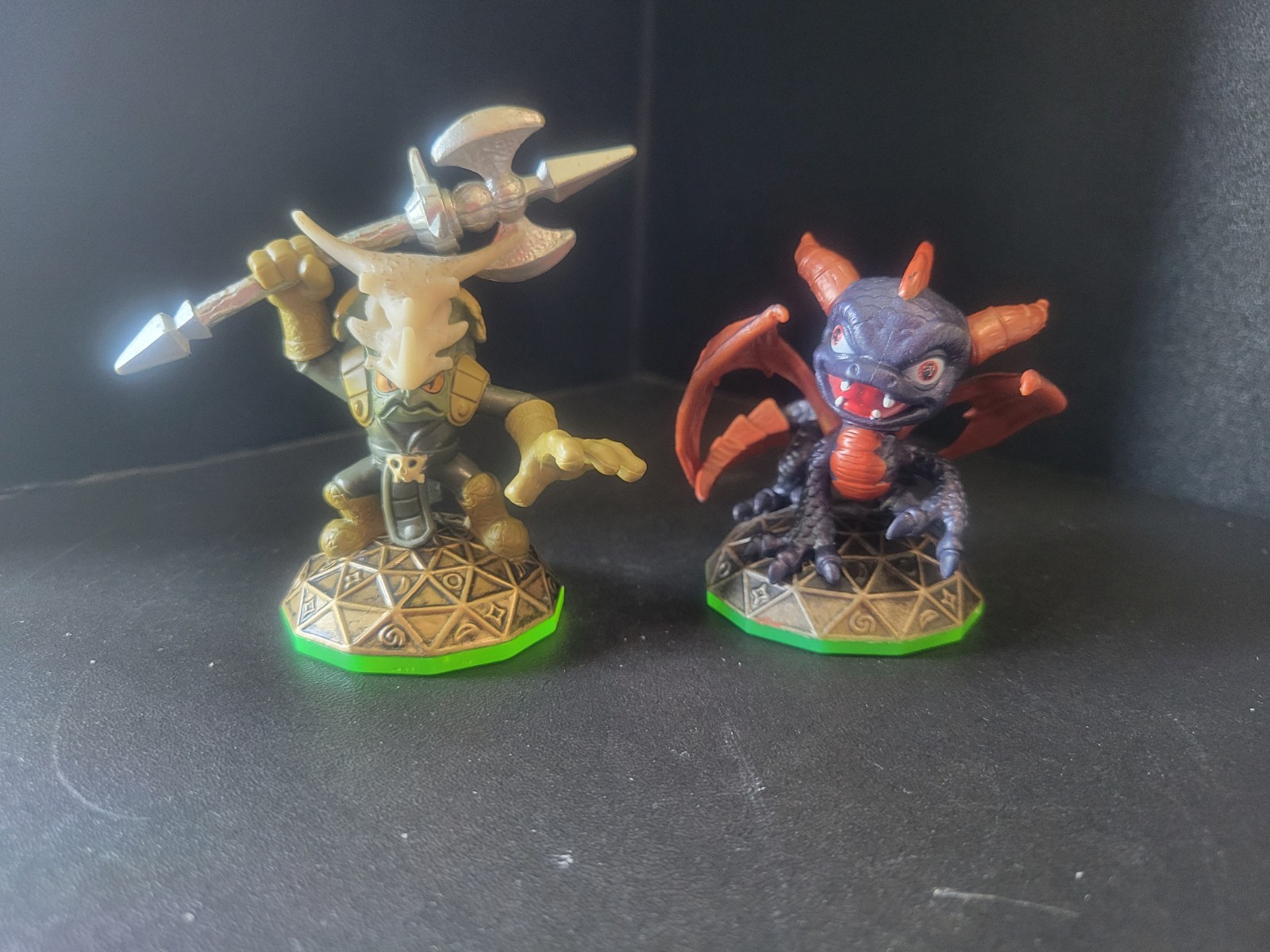 2011 Skylanders Spyros Adventure Lot – 22pcs – Slam Bam Voodood Eruptor