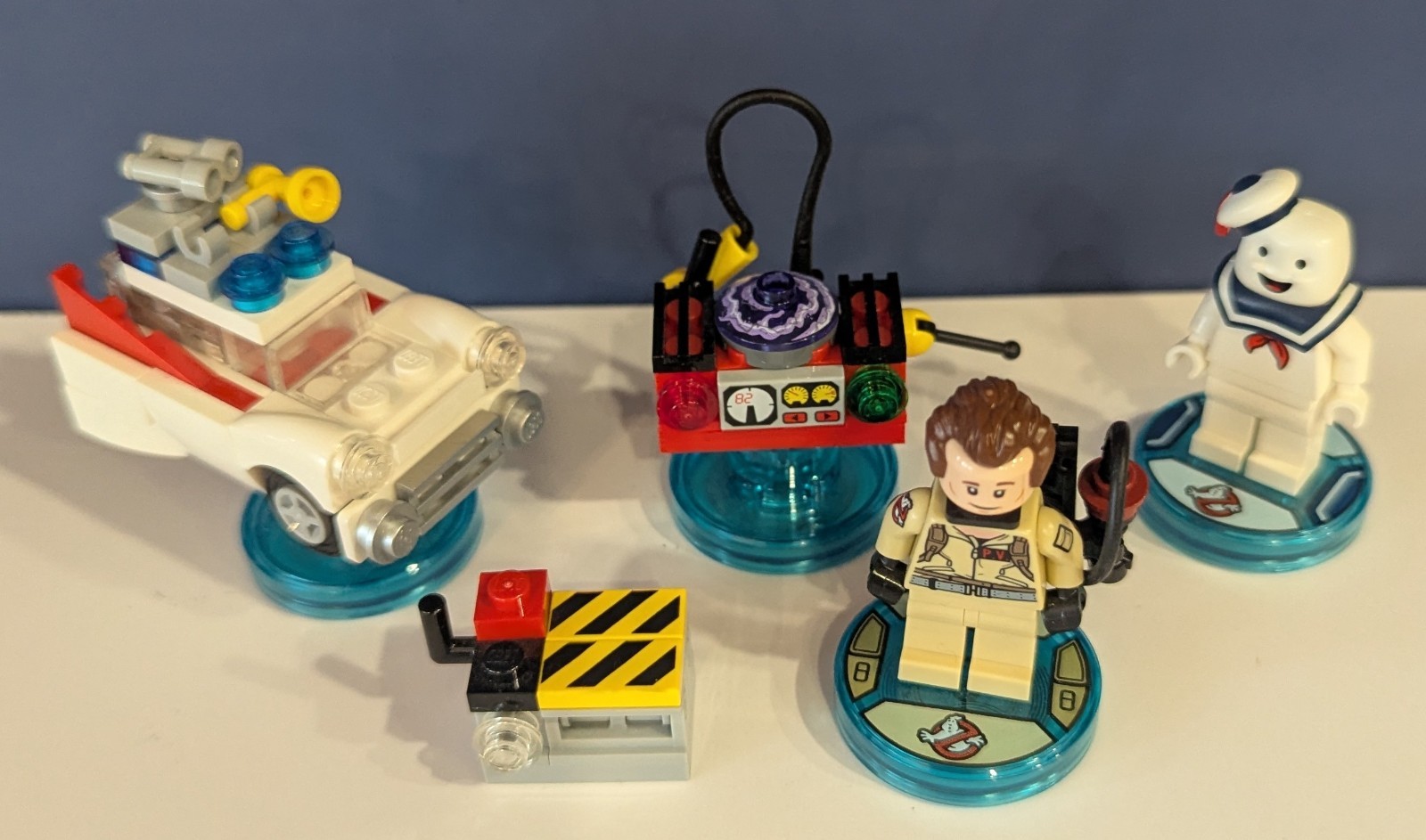 LEGO Dimensions Ghostbusters Venkman Ghost Trap Stay Puft Marshmallollow Ecto 1