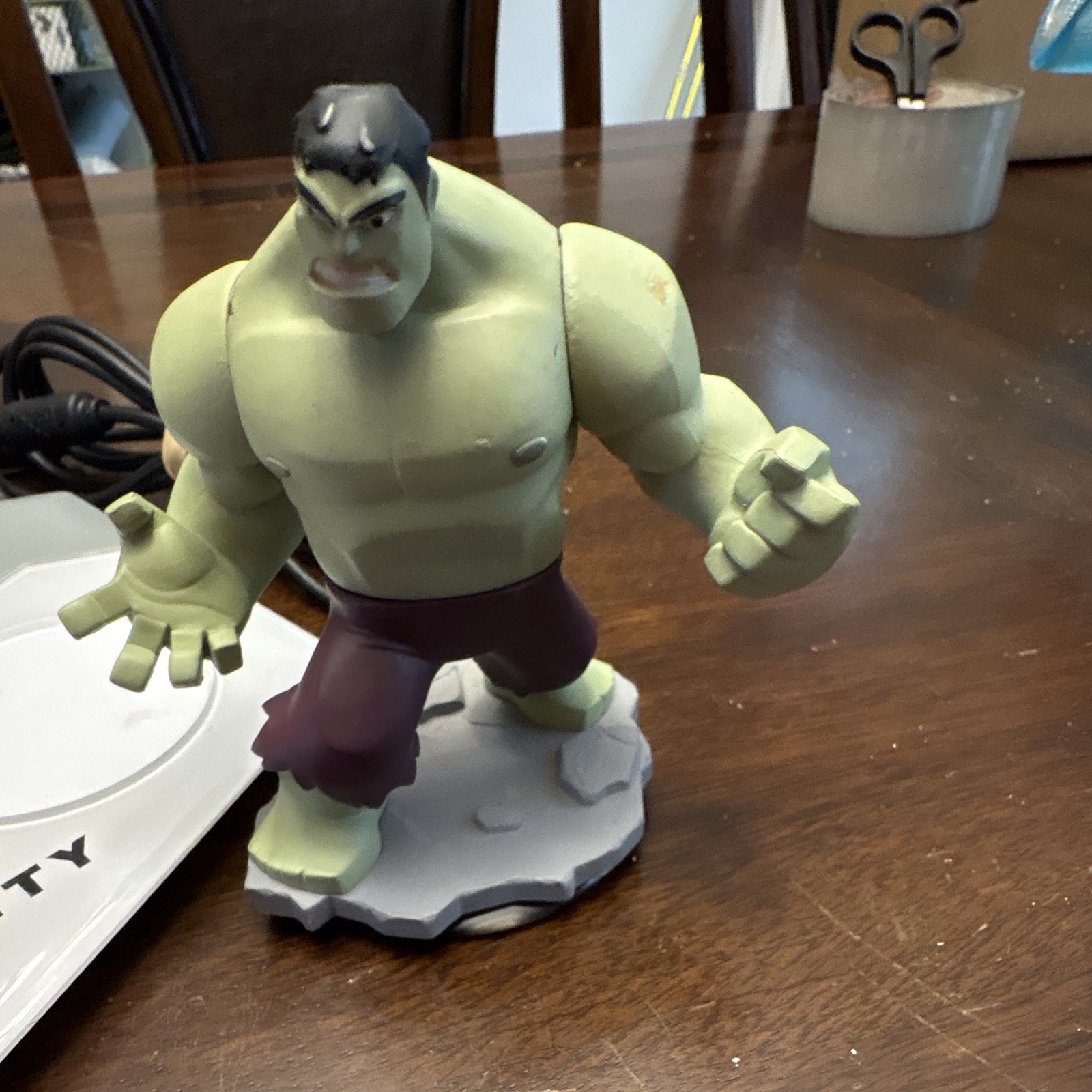 Disney Infinity Base USB Portal w/ Hulk & Captain America Figures (2013)