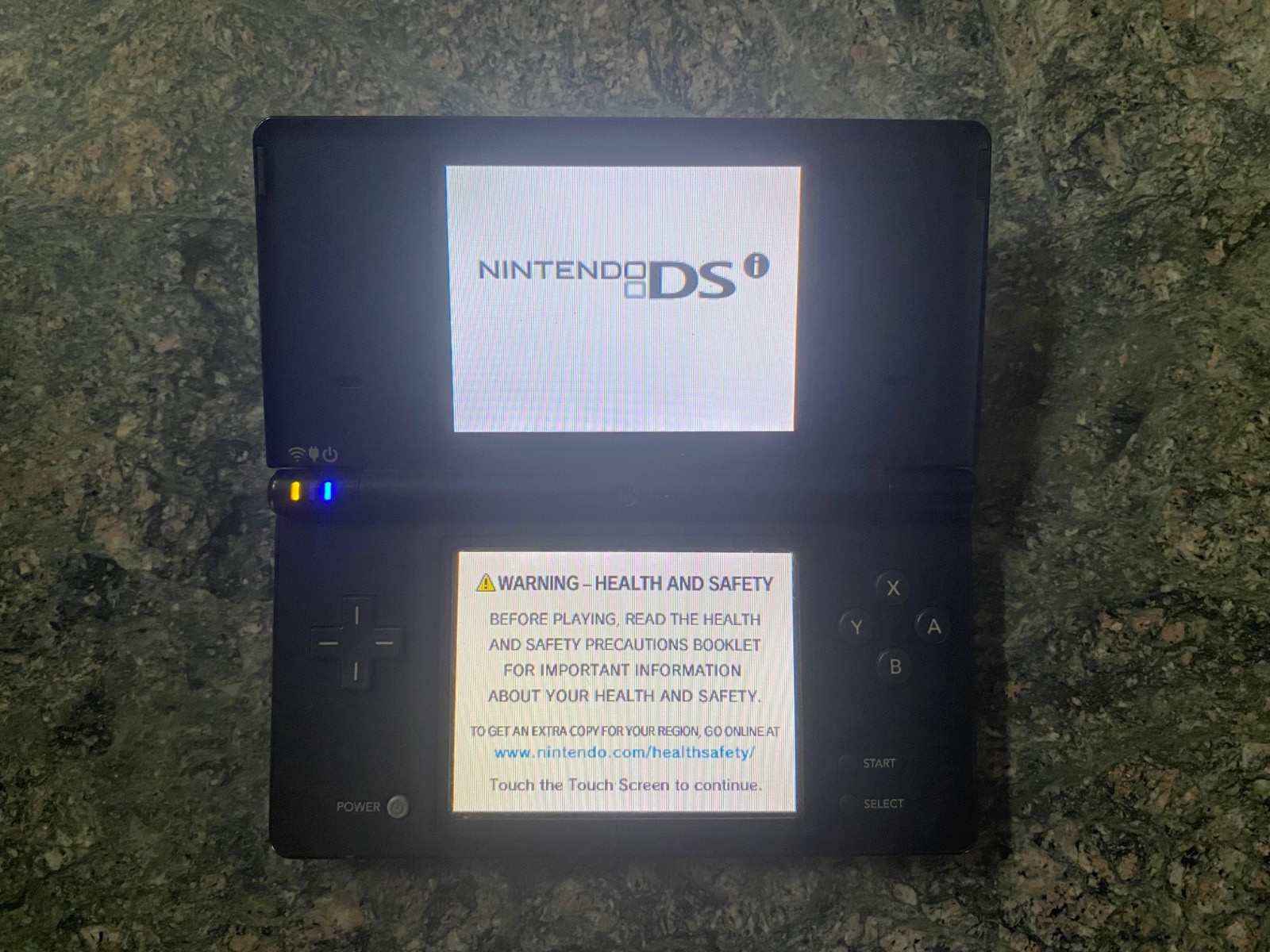 Matte Black Nintendo DSi Handheld Console – tested, works great