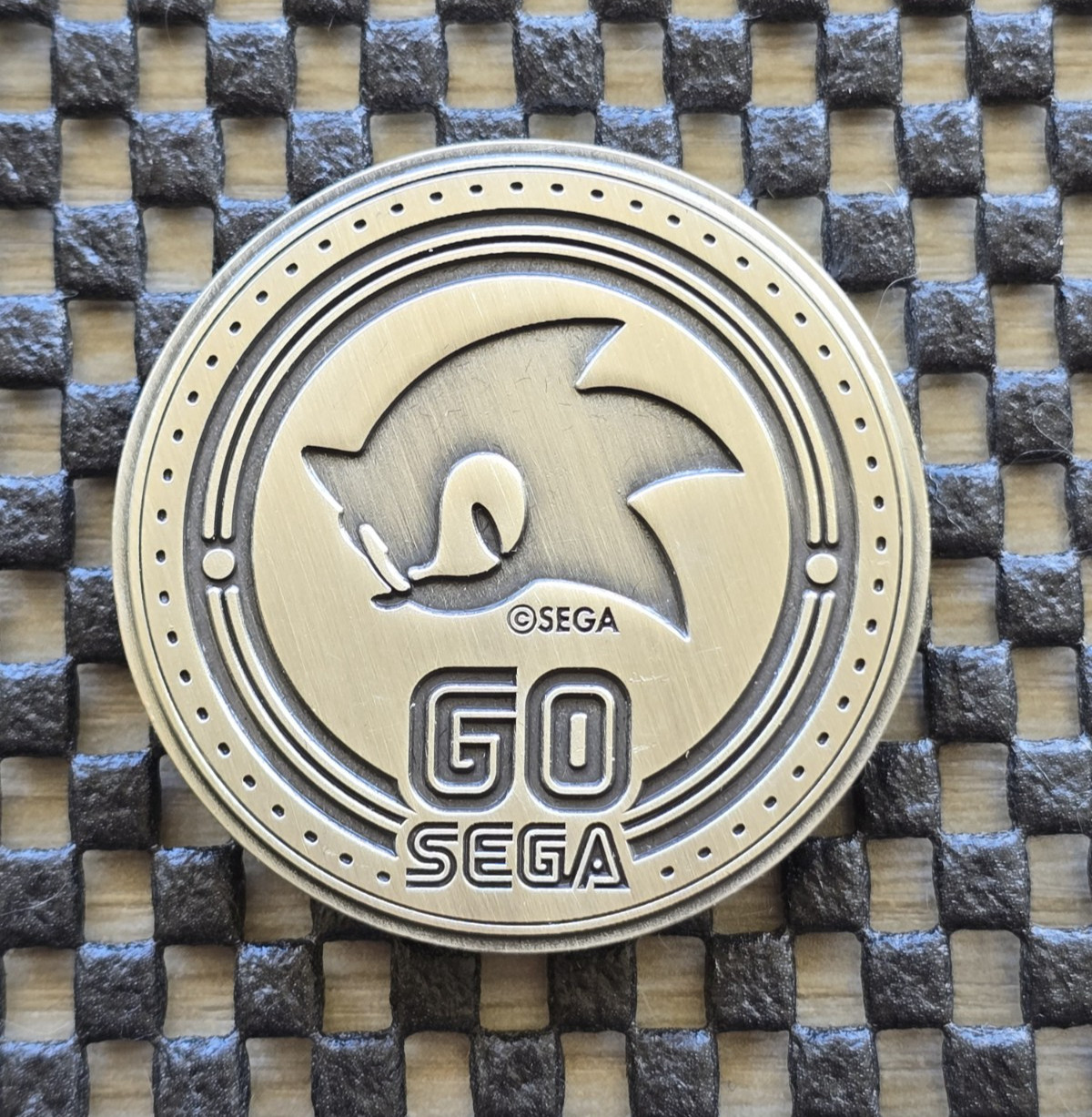 Sonic Hedgehog GO SEGA 60th Anniversary Coin Medal Rare GENESIS SATURN DREAMCAST