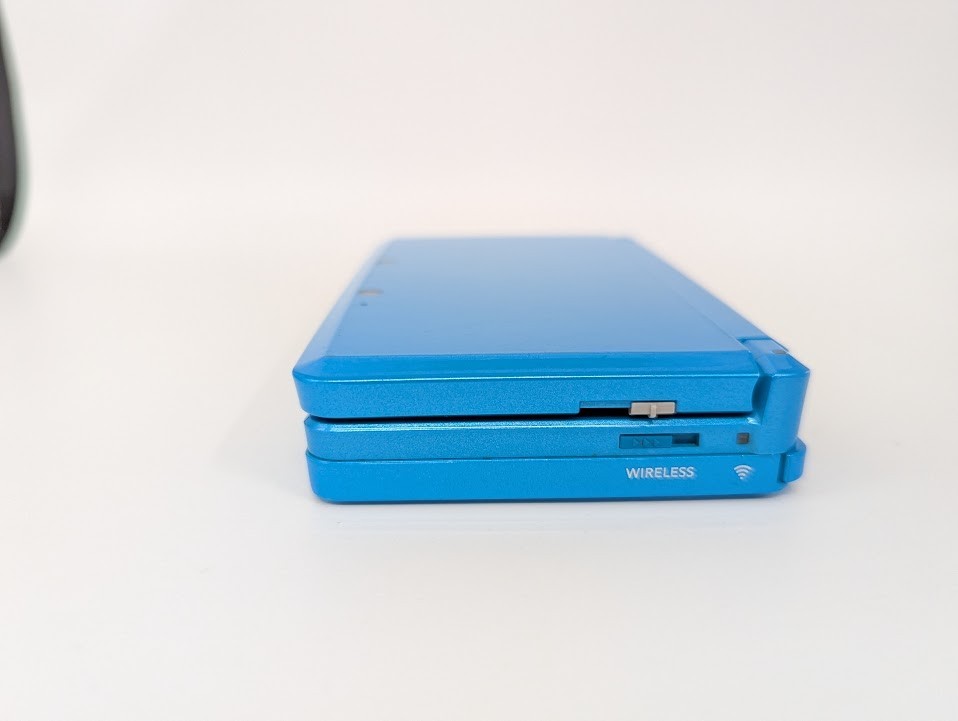 B308 Nintendo 3DS console Light Blue Japan w/pen memory 4GB adapter fx