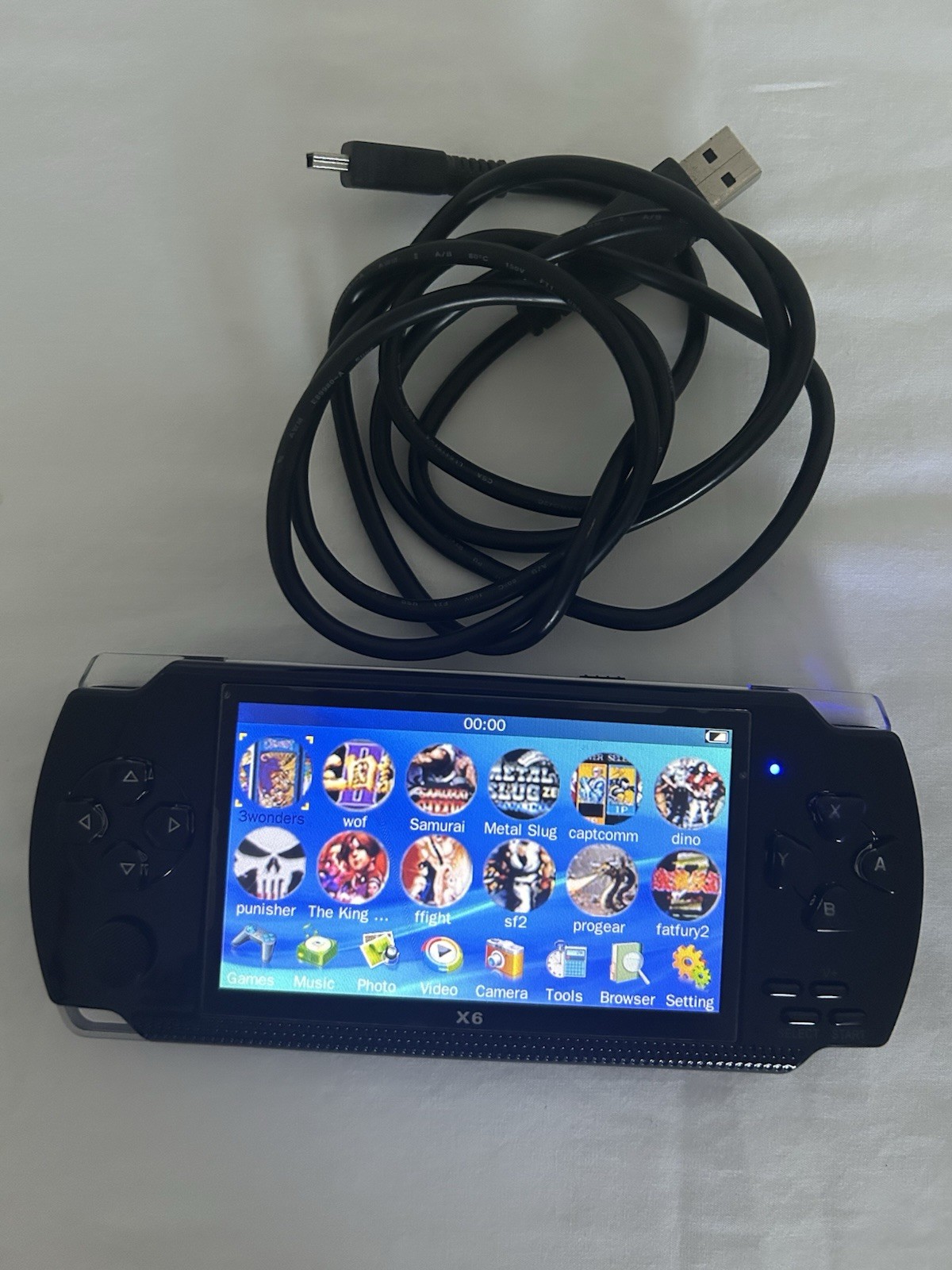 PSP X6 Handheld Game Machine 8GB High Definition Color Screen With Power Cable