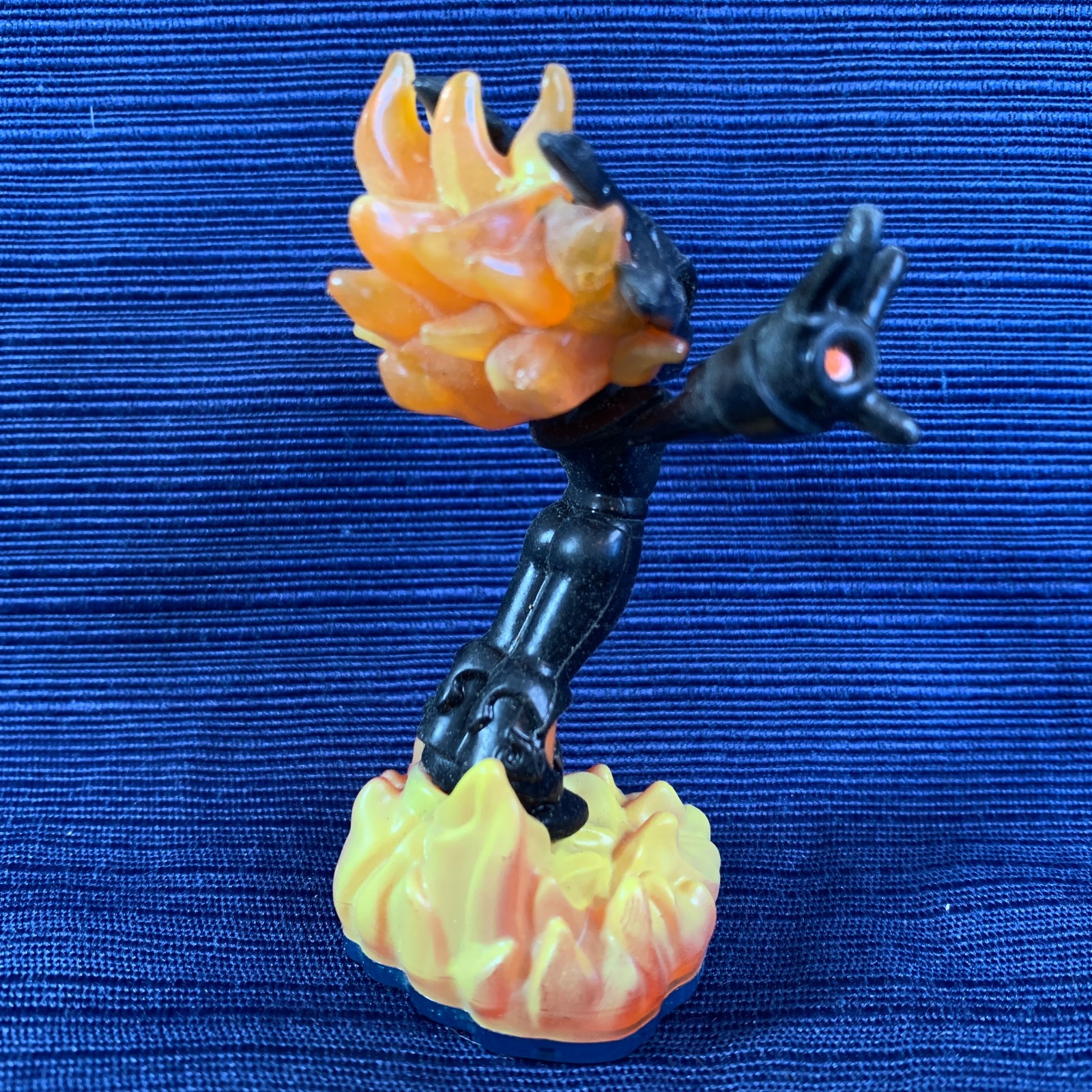 Skylanders Swap Force Figure Lot w/ Wii Game Phantom Cynder Scorp Rip Tide more