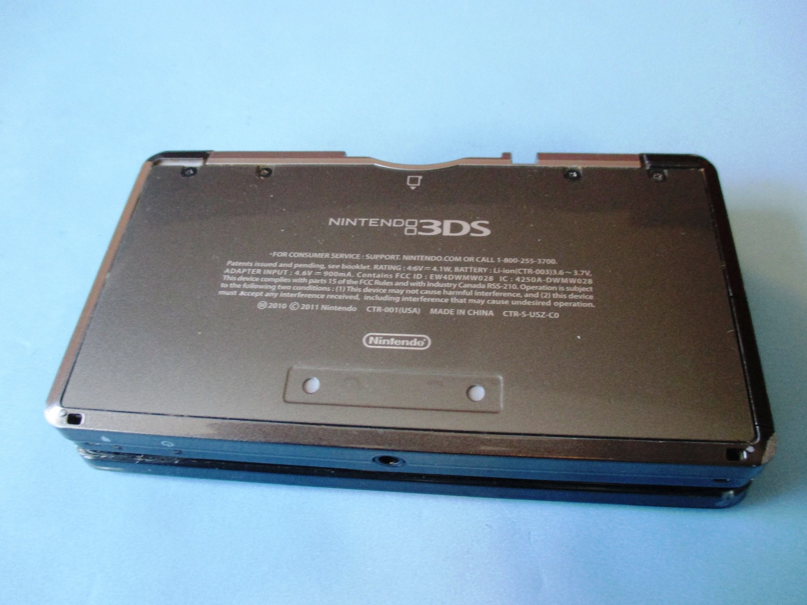 Nintendo 3DS Cosmo Black System Worn w/Charger FREE Shipping!
