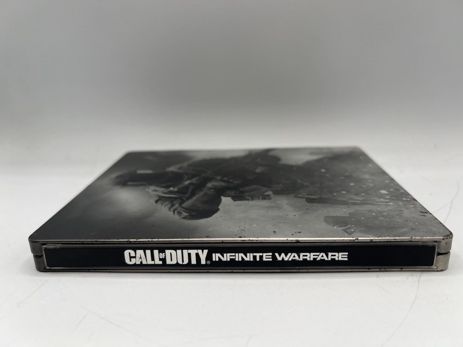 Call of Duty Infinite Warfare Legacy Edition Xbox One Steelbook and Game