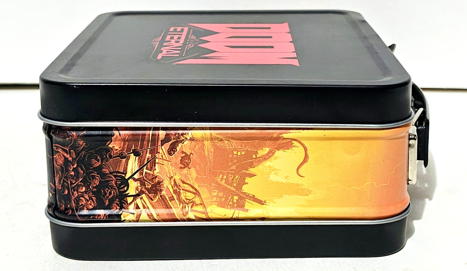 Doom Eternal – Mini Lunch Box Tin – Fanwares Mini Box – Box Only