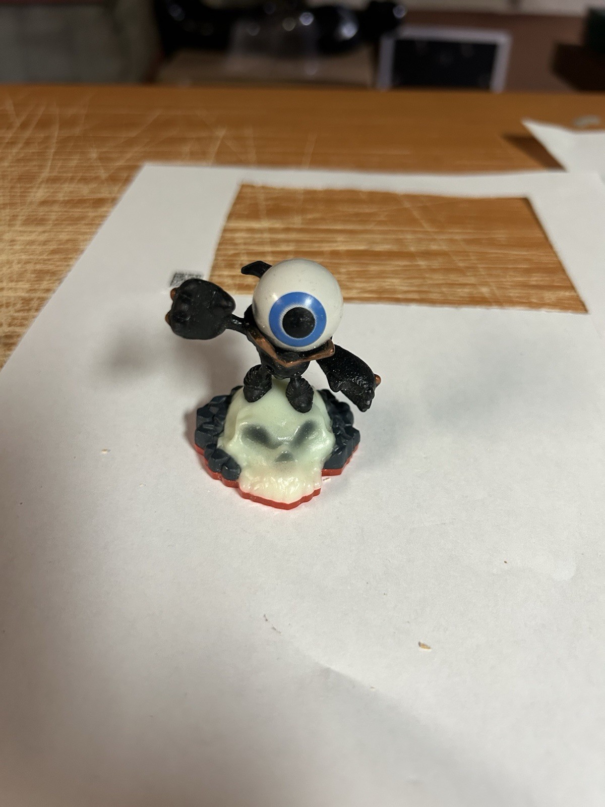 SKYLANDERS GIANTS EYE SMALL FIGURE TOYS TO LIFE SIDEKICKS MINI