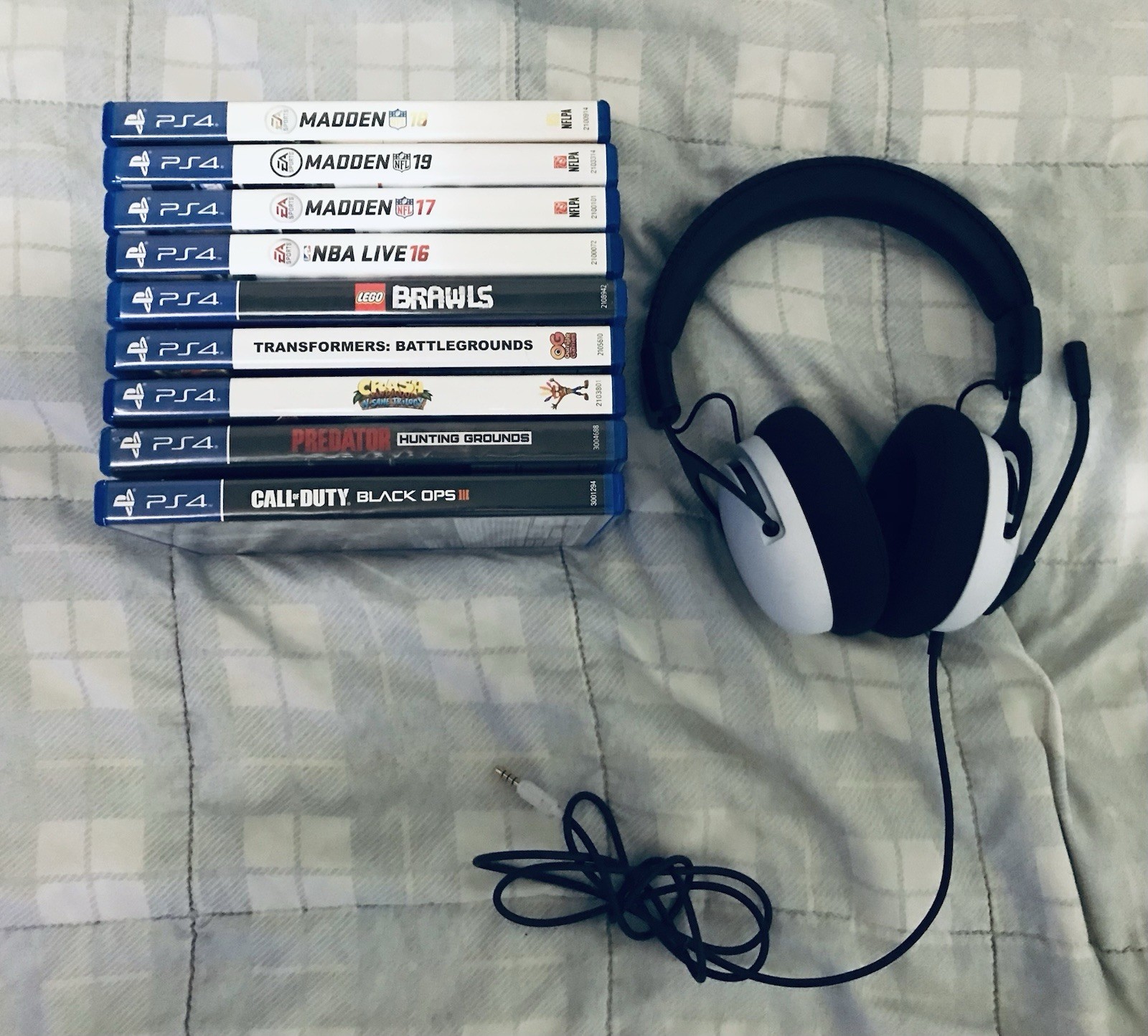 Ps4 Playstation 4 Lot of 9 Games & Wired Headset Adult Owned Fully Functional.