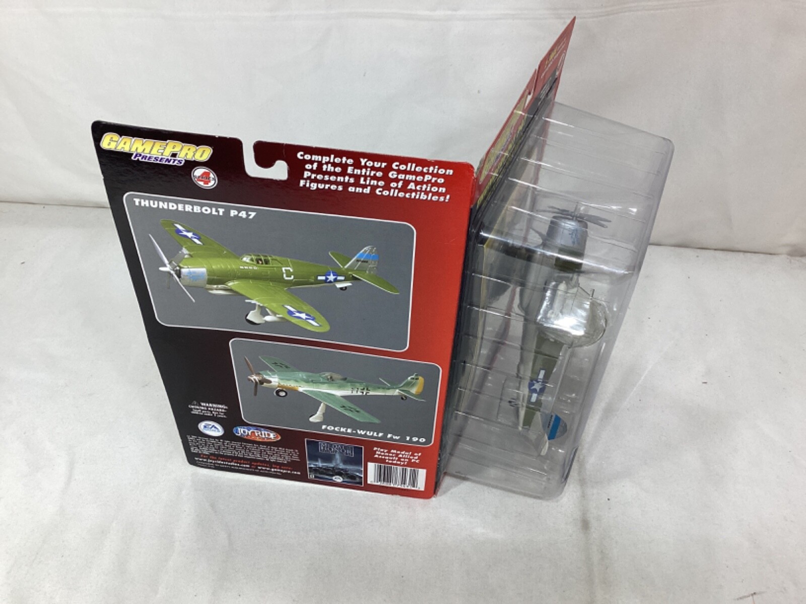 GamePro Medal of Honor Allied Assault EA Games P47 Thunderbolt Plane Sealed MOC