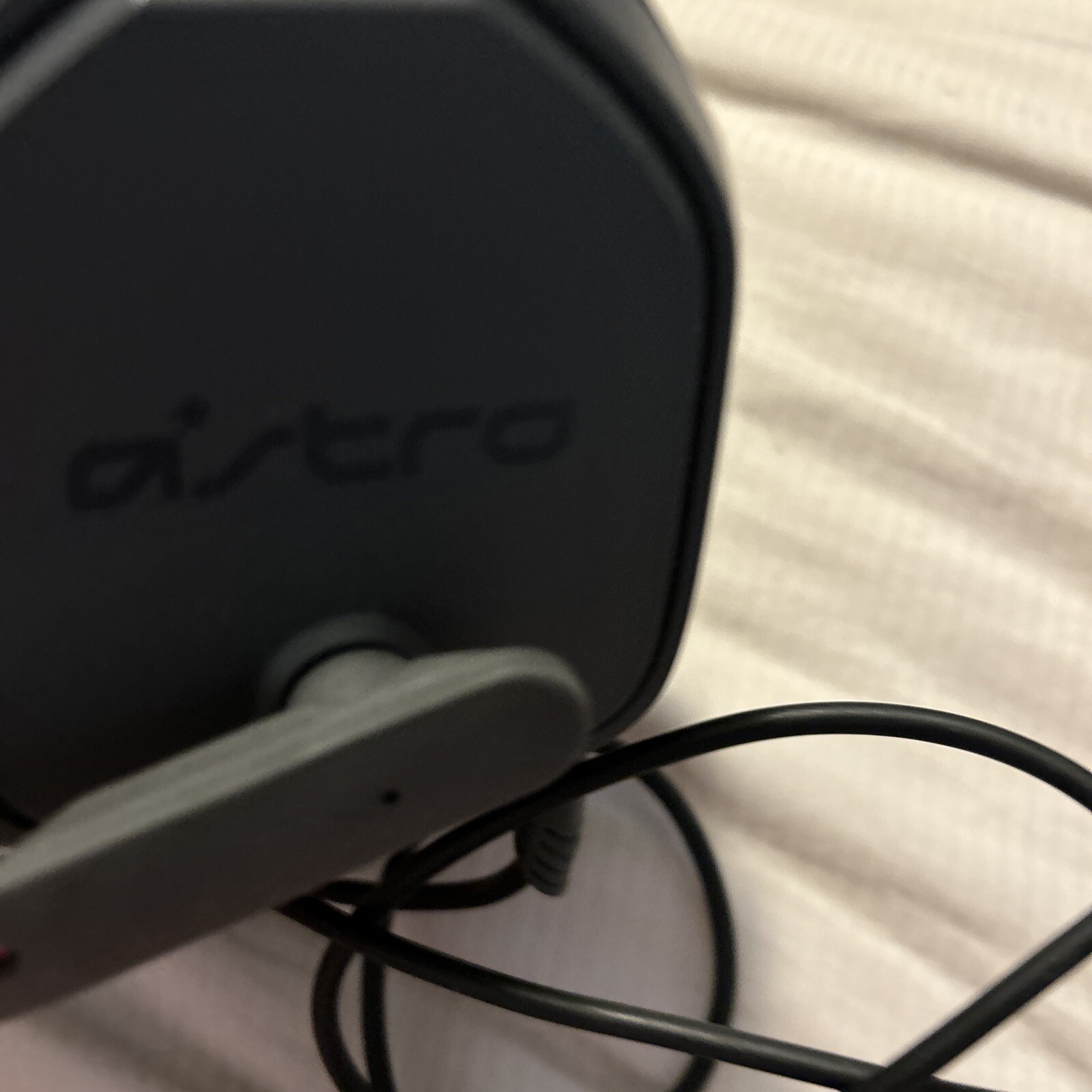 ASTRO Gaming A10 Wired 3.5mm Gaming Headset for PS4 (IL/RT6-13455-A10G01-UG)