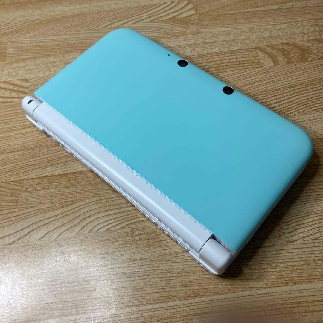 Nintendo new 3DS LL Console Light Blue Color JAPANESE Language
