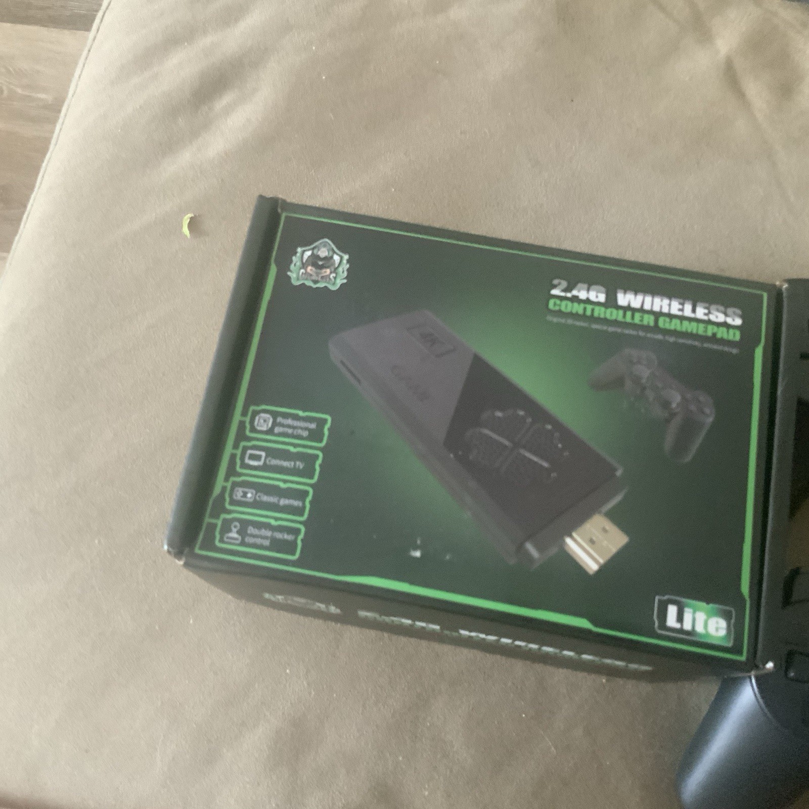 2.4G Wireless Controller Gamepad Lite Game Stick with 2 Controllers In Box Euc