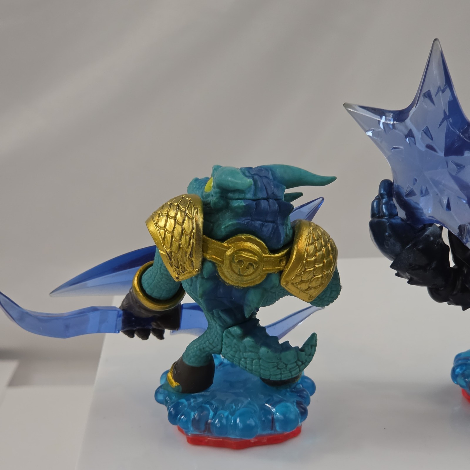 Skylanders Trap Team Snap Shot & Lob-Star Figures Lot Activision Toys to Life
