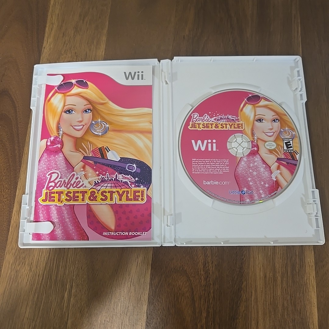 Barbie: Jet, Set & Style (Nintendo Wii, 2011) Complete W/ Manual – Tested Works