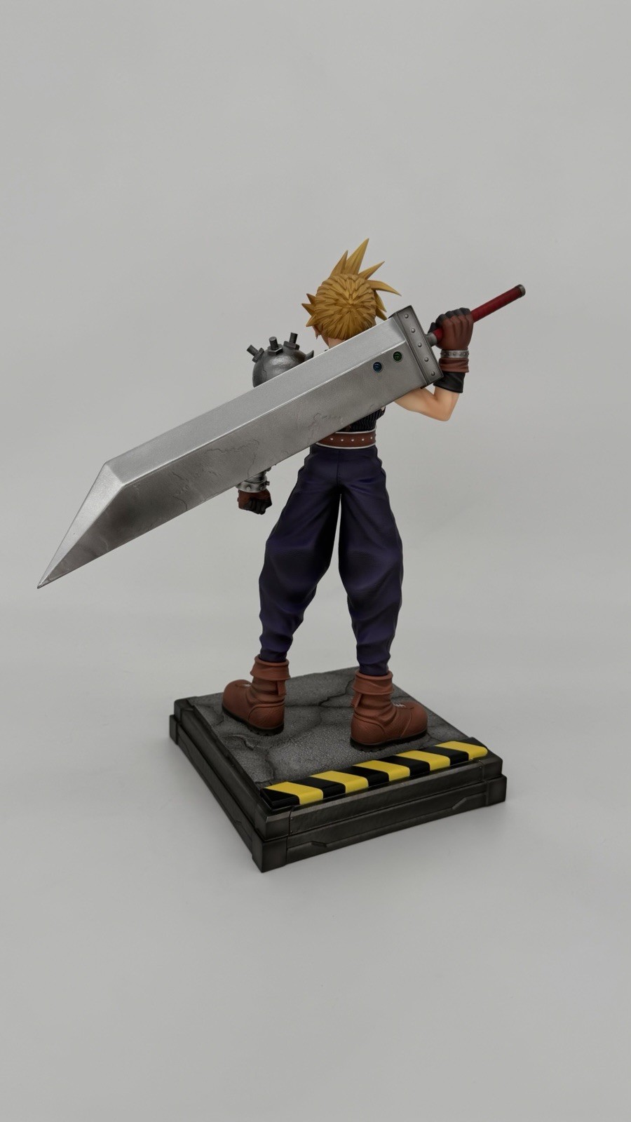 Final Fantasy VII Cloud Strife 1/6 Statue Dream Studio
