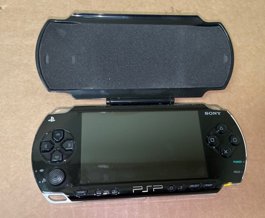 Sony PSP-1001 B2 Playstation Portable Console w/ Battery and Case – Used