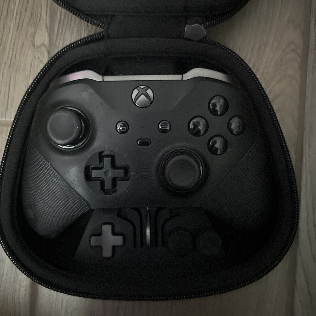 Microsoft Xbox Elite Series 2 Black Controller w/ Paddles, Case & Manuals
