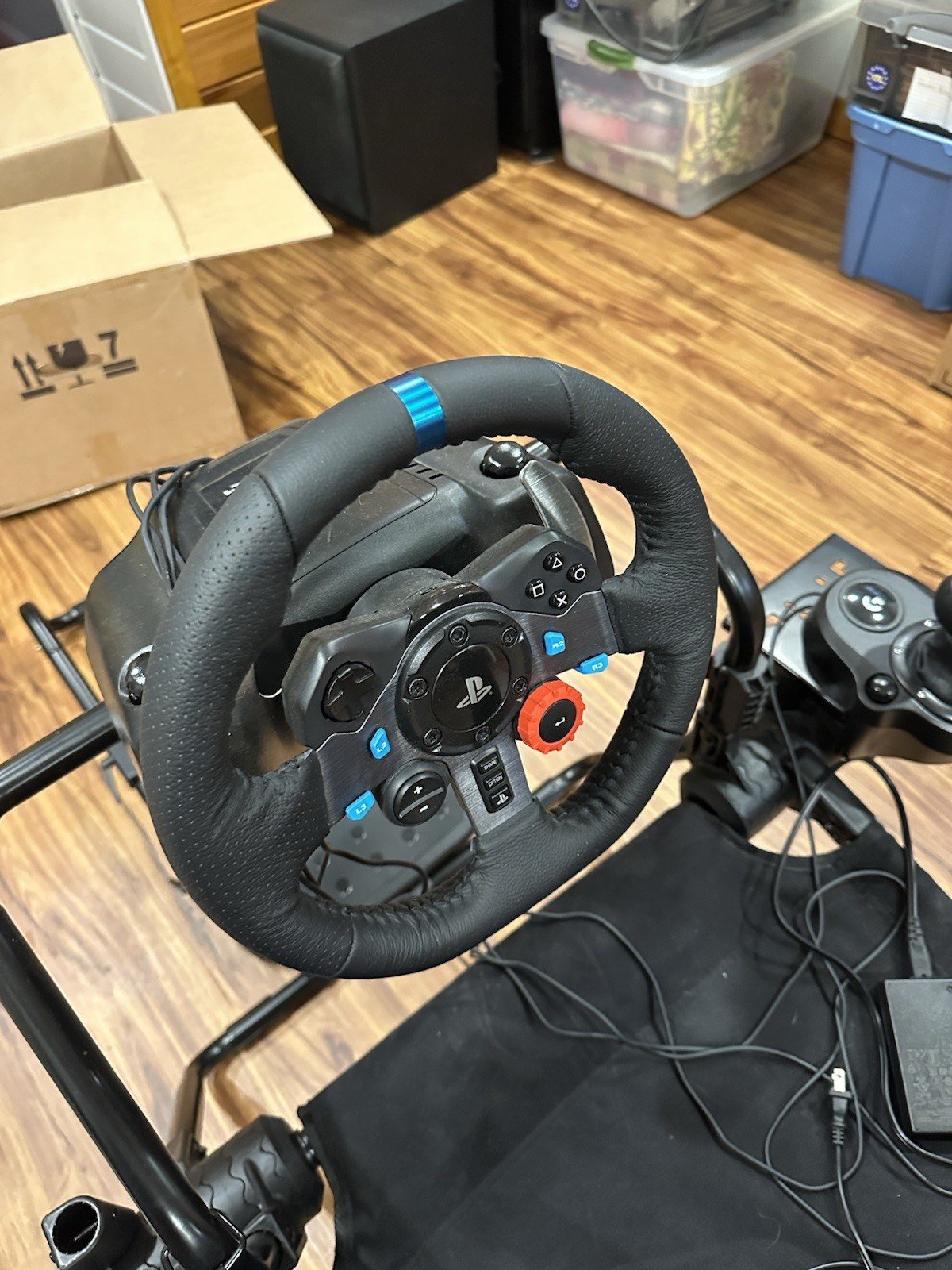 Logitech G29 Driving Force Racing Wheel & Pedals Set PS4 PS3 PC USB Force