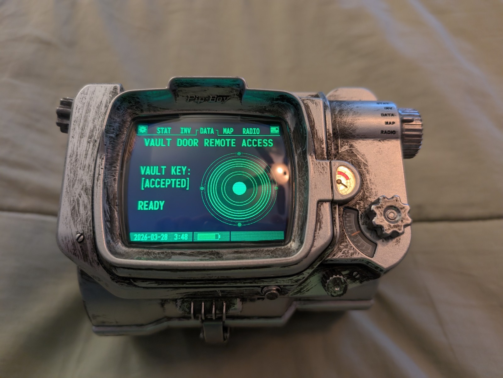 Fallout Pip Boy 3000 MK V Die-Cast Replica Vault 33 Figure Wand Company 2024