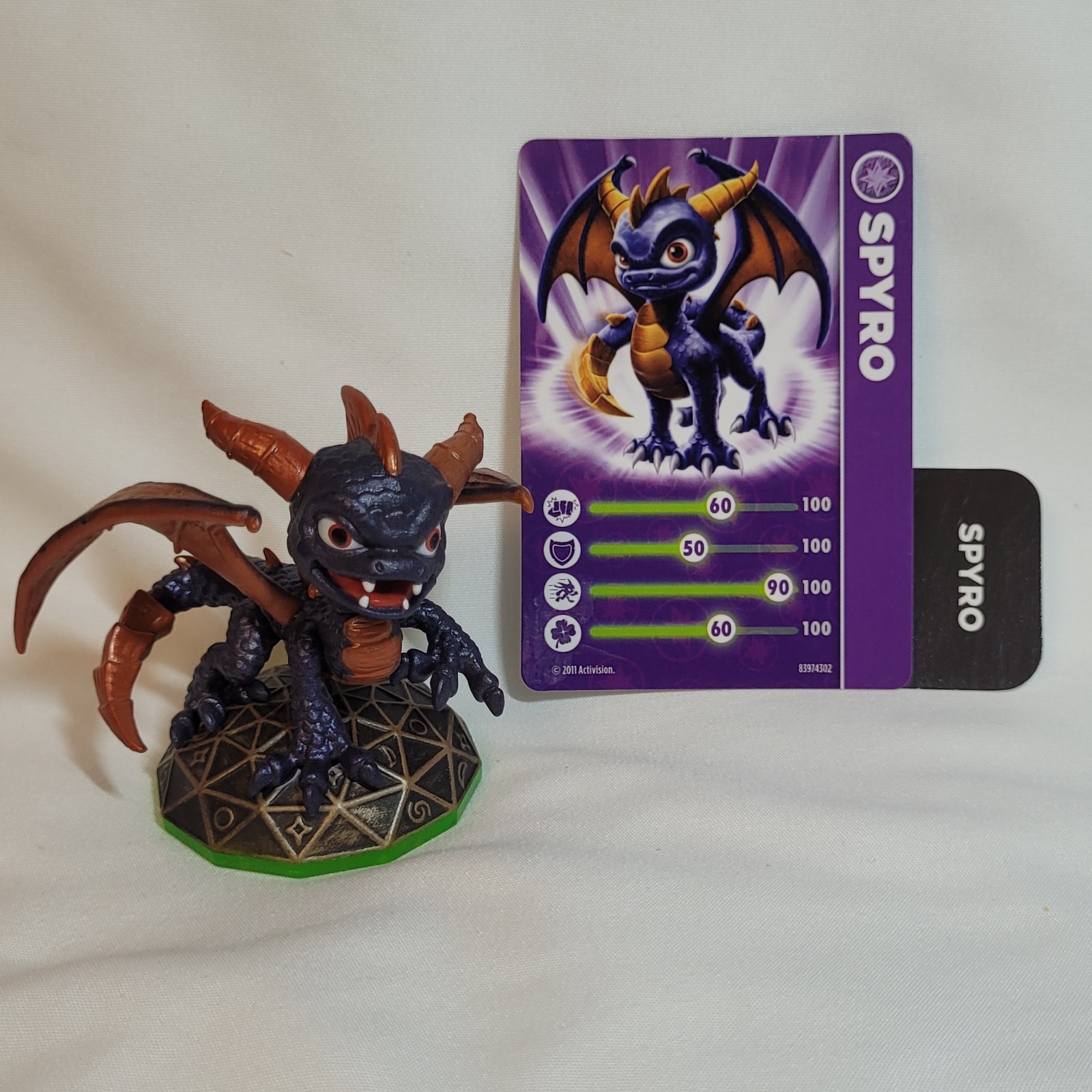 Skylanders Spyro’s Adventure SPYRO Character Figure-Trading Card-Web Code