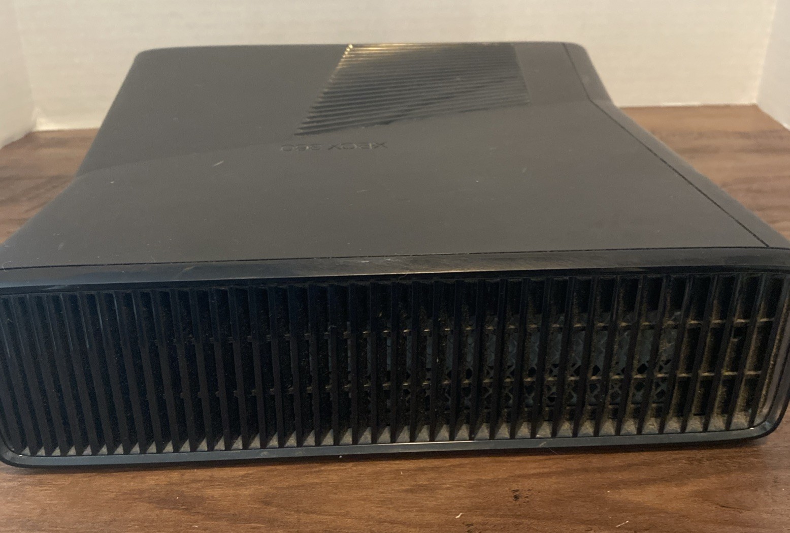 Microsoft Xbox 360 S 4GB Console only – Black (1439) – Tested/works