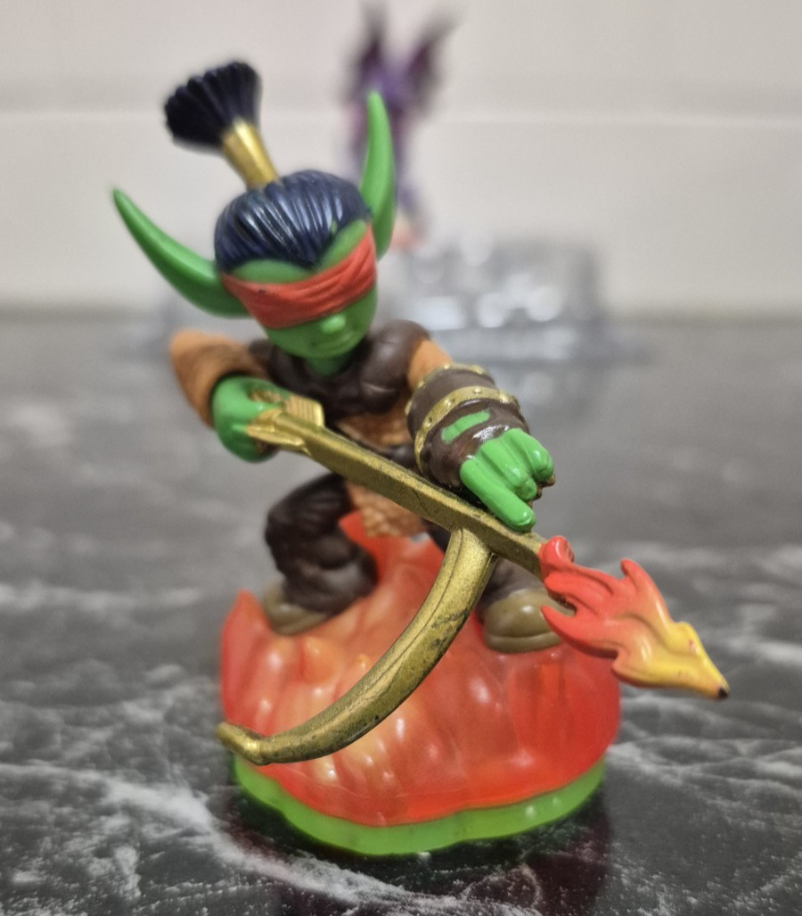 Skylanders Spyro’s Adventure Character Bundle Giant Skylanders Series 1 & 2 2012