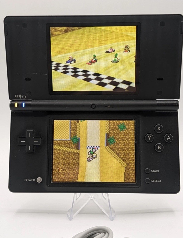 Nintendo DSi Black Console Bundle w/ Charger & 16GB SD Card