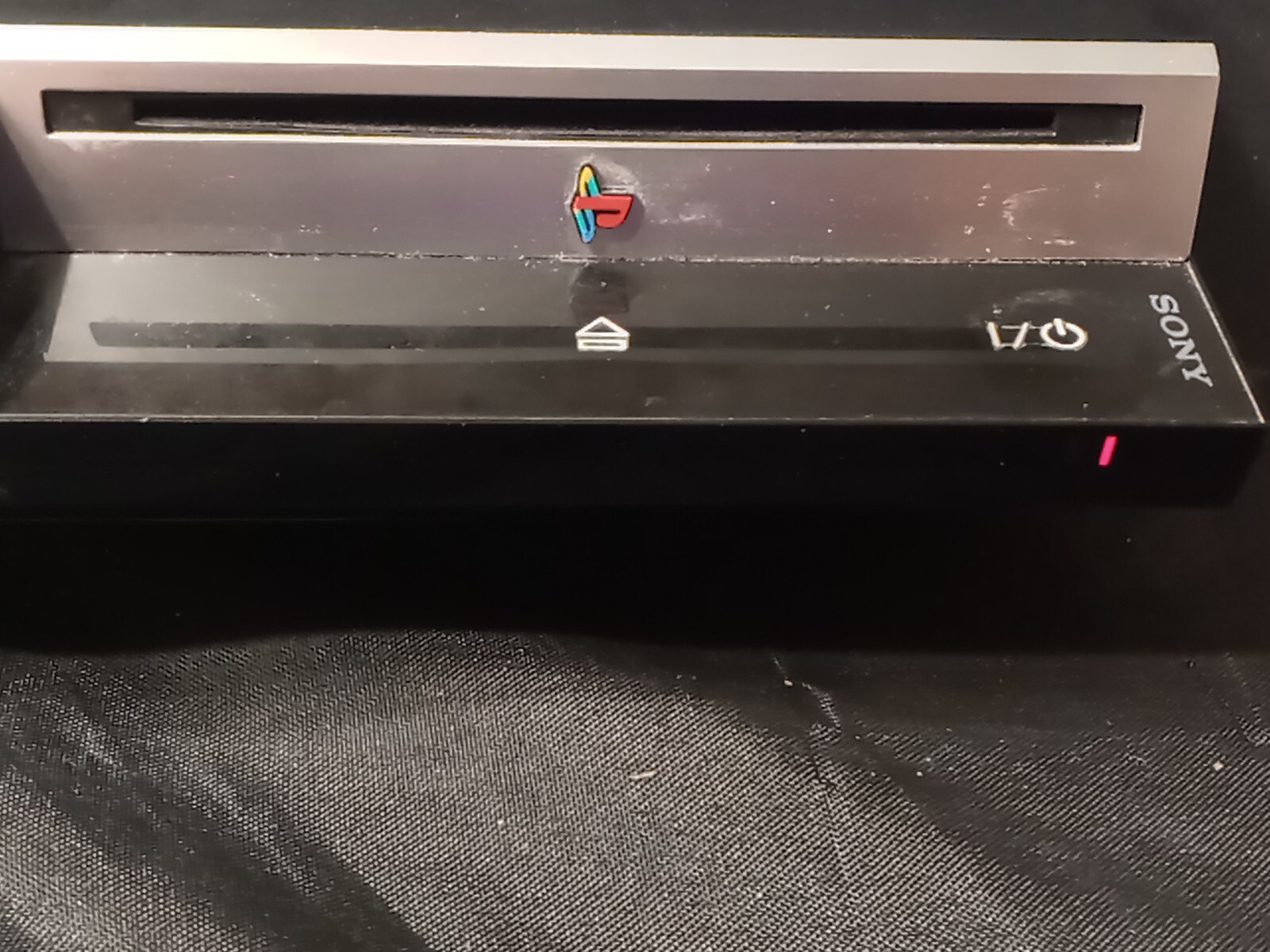 SONY PLAYSTATION 3 CECHG01 FOR PARTS POWERS UP CANT CONNECT TO TV NO PLUGS/CONTR